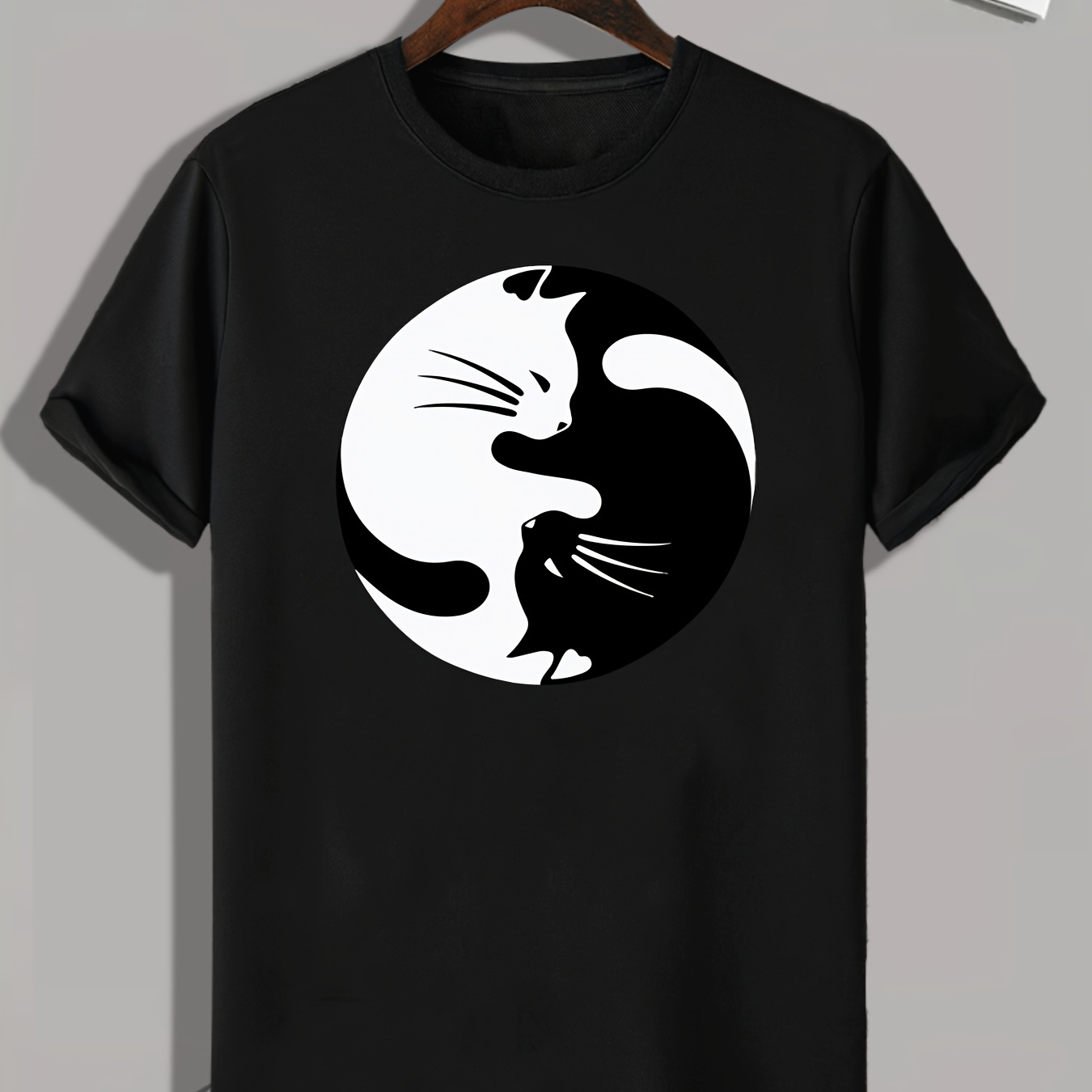 

White And Black Cat Print, Men's Graphic T-shirt, Casual Comfy Tees For Summer, Mens Clothing