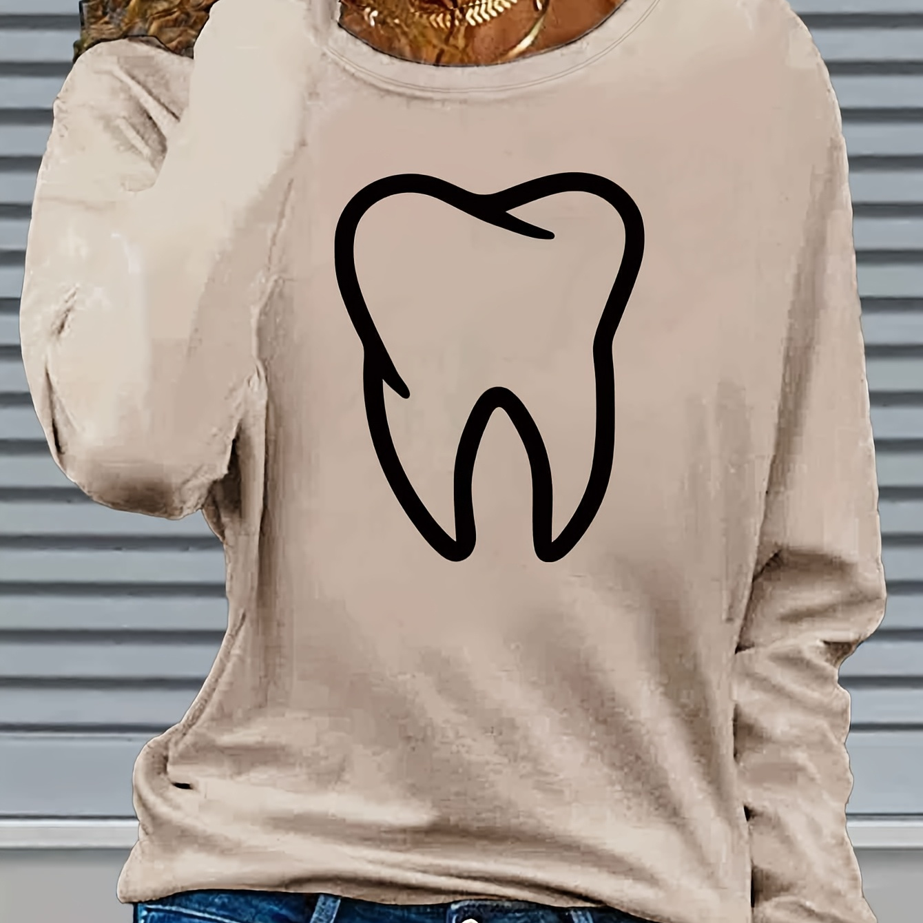 

Women's Casual Crew Neck Long Sleeve T-shirt, Polyester Knit Fabric, Regular Fit, With Teeth Graphic Applique, For Fall/winter