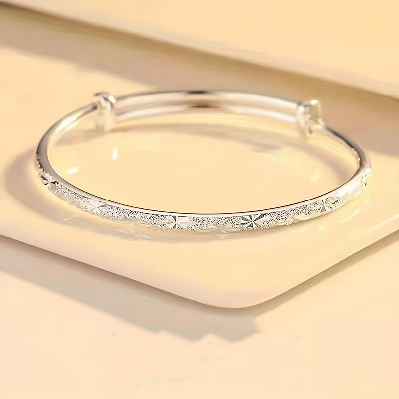 Women Bangle Bracelets,Stainless Steel Oval ECG Bangles for Women Girls,  Silver Gold and Rose Gold Bangle (Silver) Middle