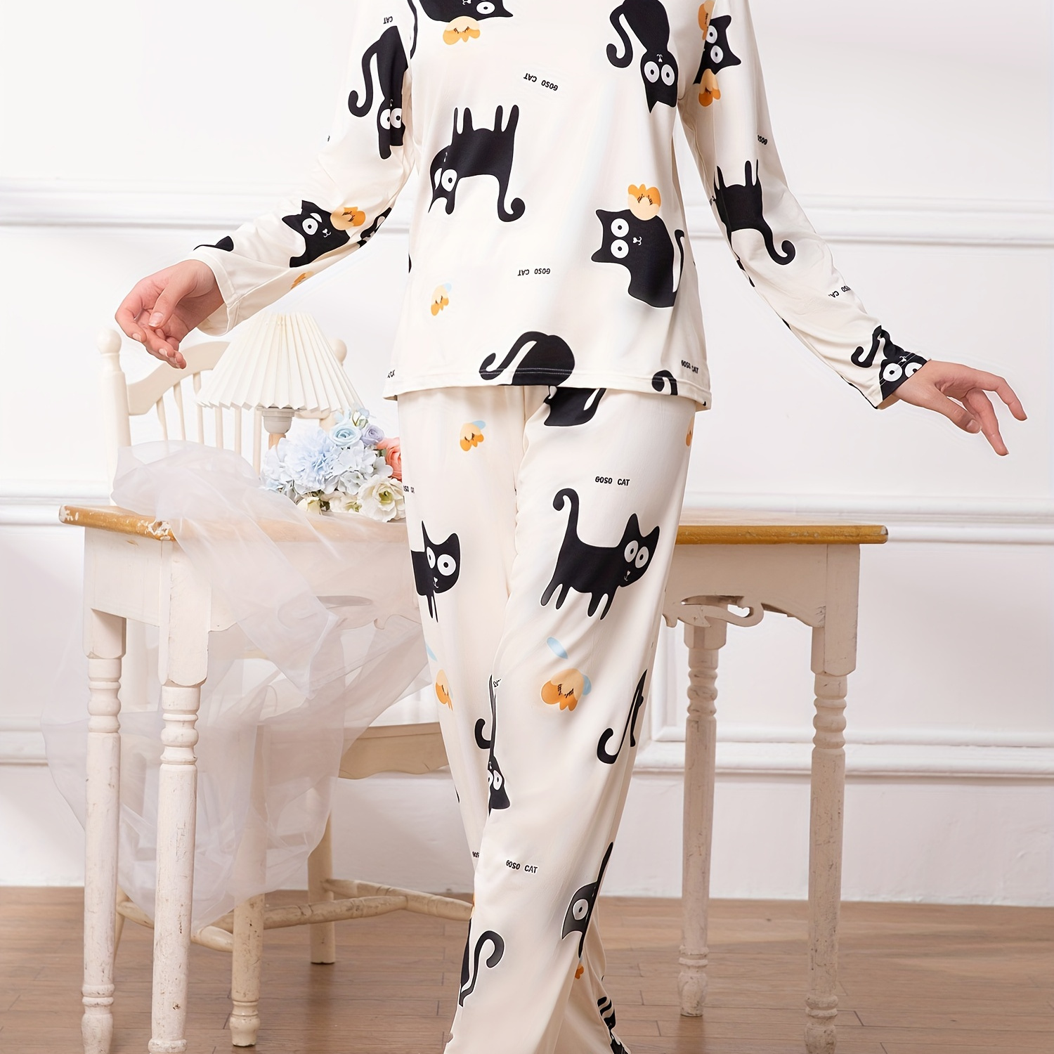 

Ensemble Pyjama Imprimé Chat Mignon pour Femmes - Confortable avec Manches Longues & Pantalon, Col Rond, Mélange de Polyester - pour /Automne