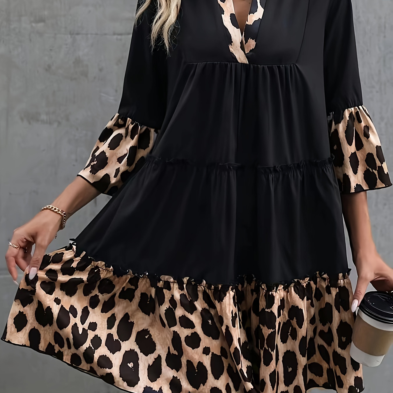 

Robe Élégante à Imprimé Léopard et Ourlet à Volants, Robe à Col V et Manches Longues pour & , Vêtements pour Femmes