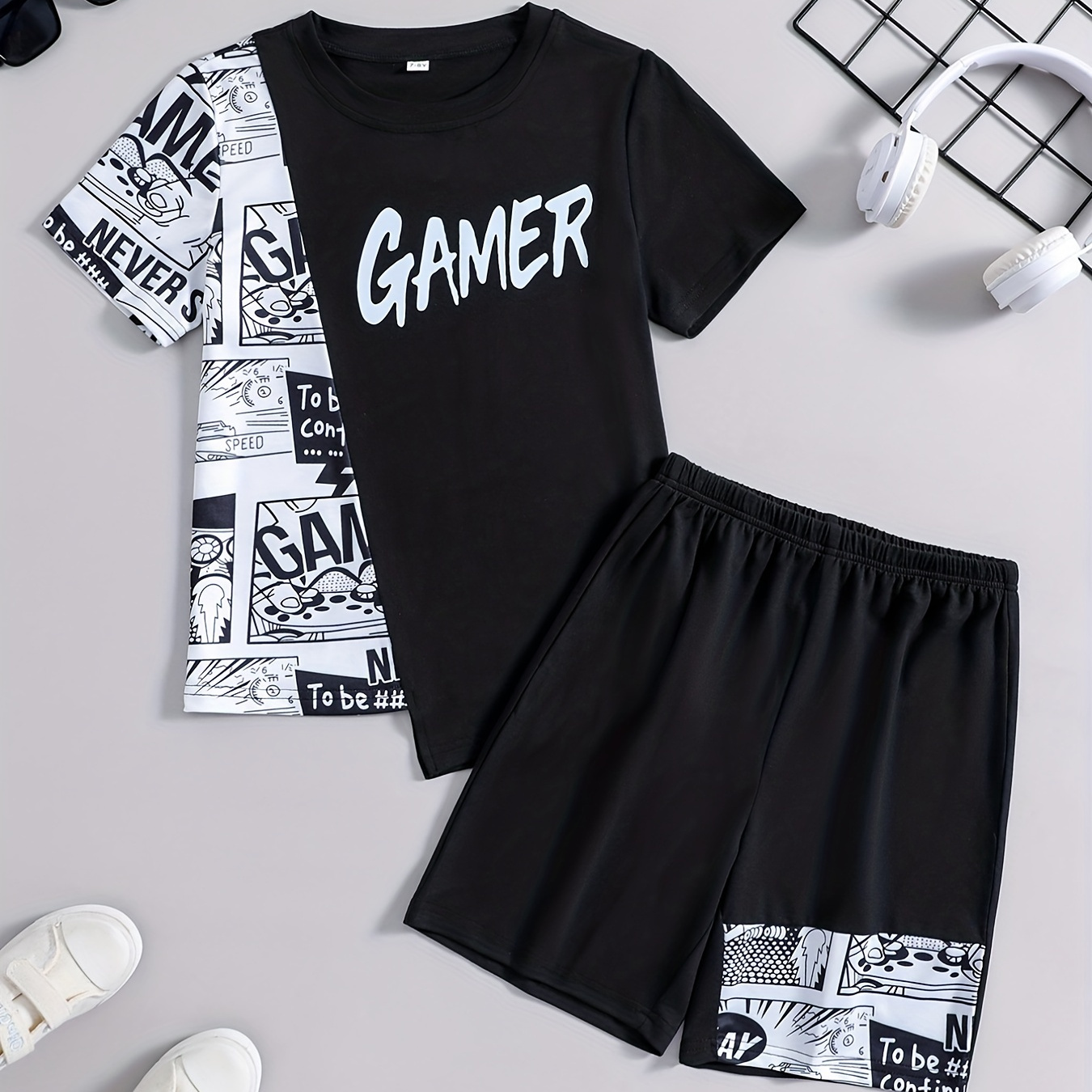 

2pcs Boys Summer Casual Irregular Letter Spliced Outfit: Short Sleeve Round Neck Top & Shorts Set