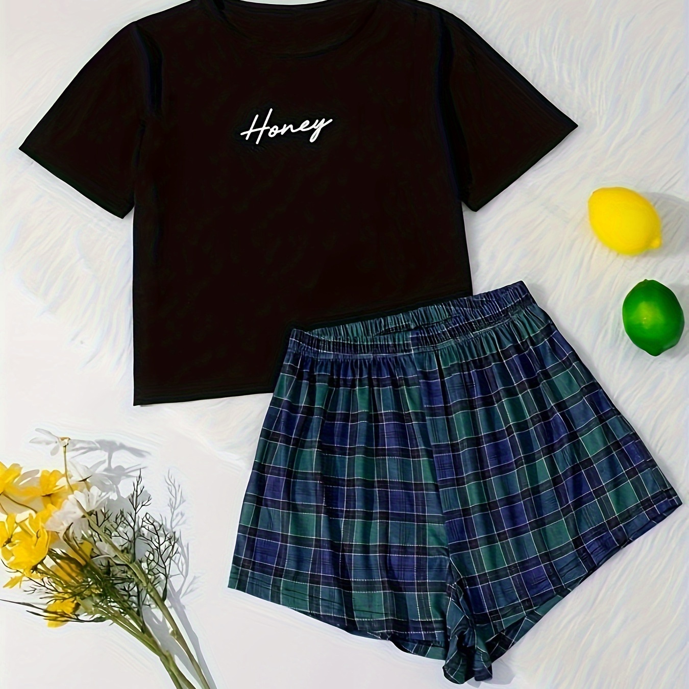 

Women's Casual "honey" Graphic Tee And Plaid Shorts Pajama Set, Comfortable Sleepwear, Elastic Waistband And Soft Fabric