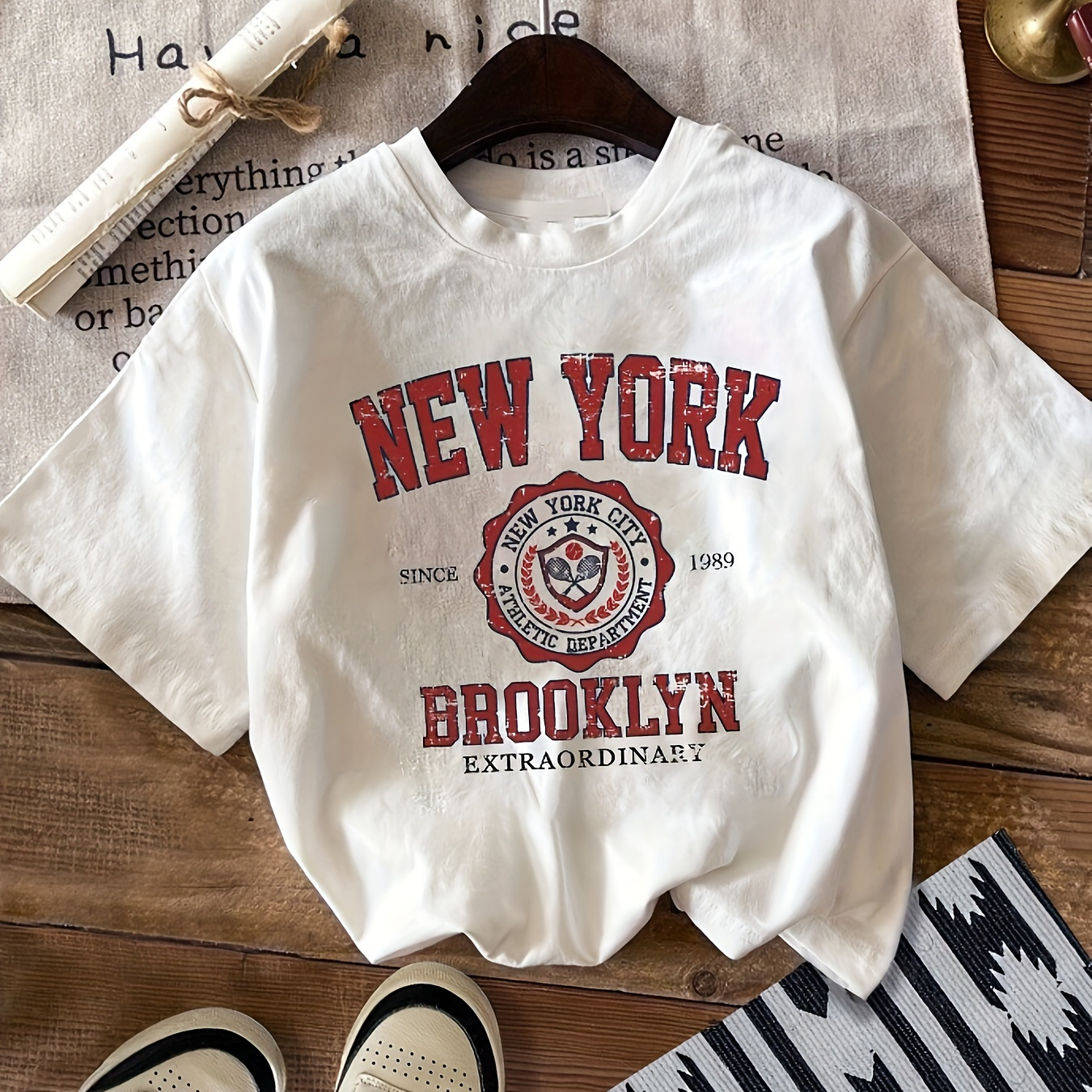 

Letter Print T-shirt, Short Sleeve Crew Neck Casual Top For Summer & Spring, Women's Clothing
