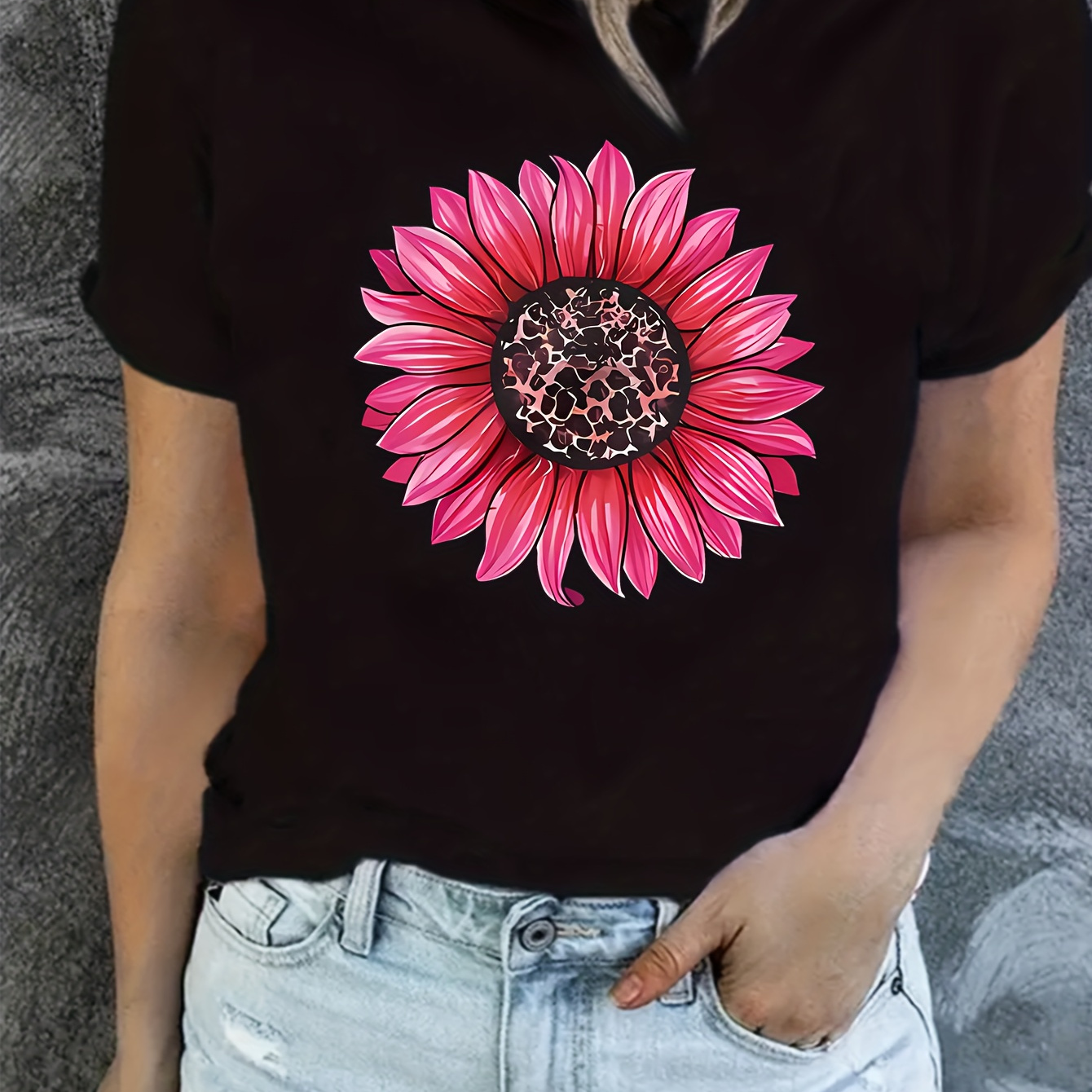 

Leopard Sunflower Print T-shirt, Casual Short Sleeve Crew Neck Summer Top, Women's Clothing