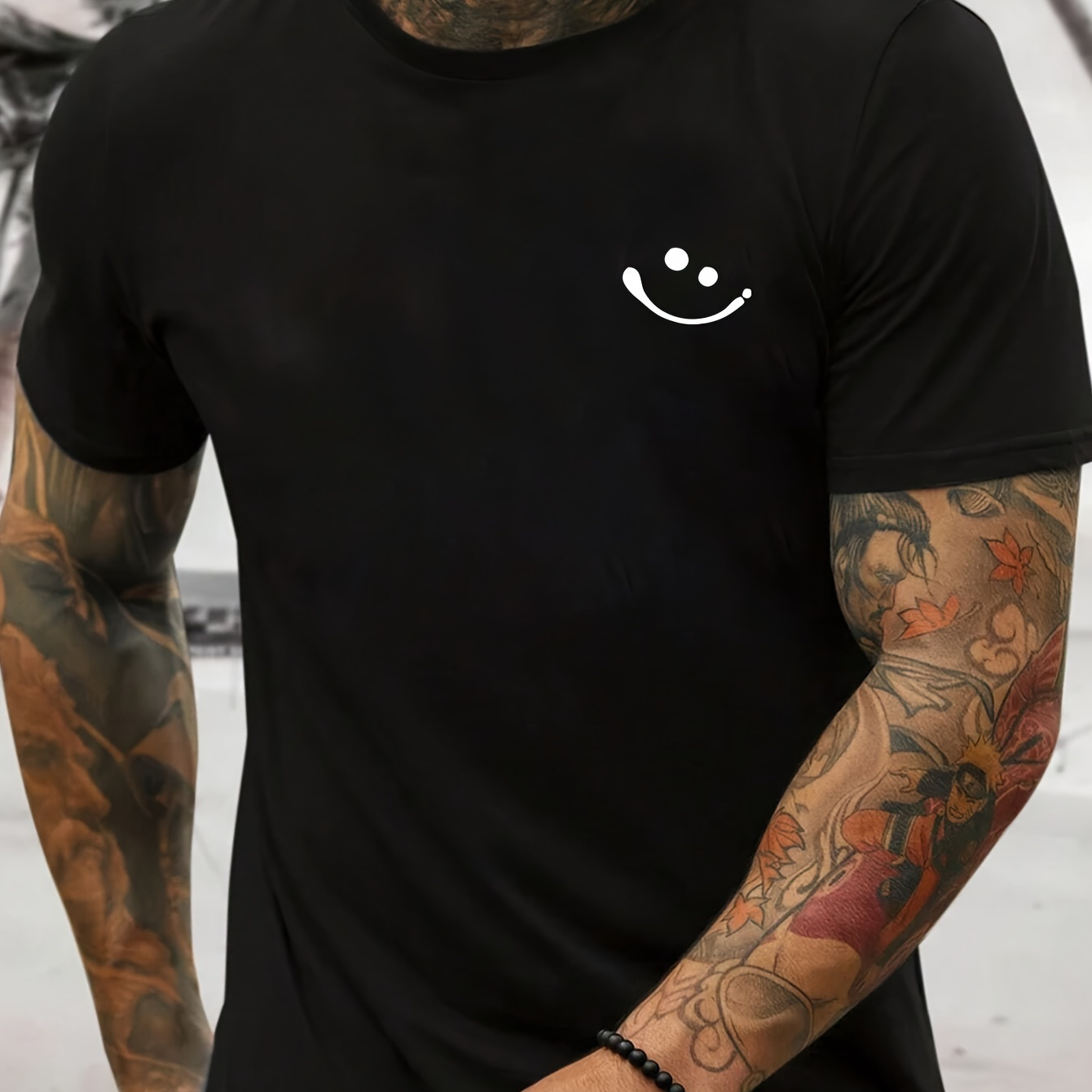 

Smile Face Print, Men's Round Crew Neck Short Sleeve, Simple Style Tee Fashion Regular Fit T-shirt, Casual Comfy Breathable Top For Spring Summer Holiday Leisure Vacation Men's Clothing As Gift