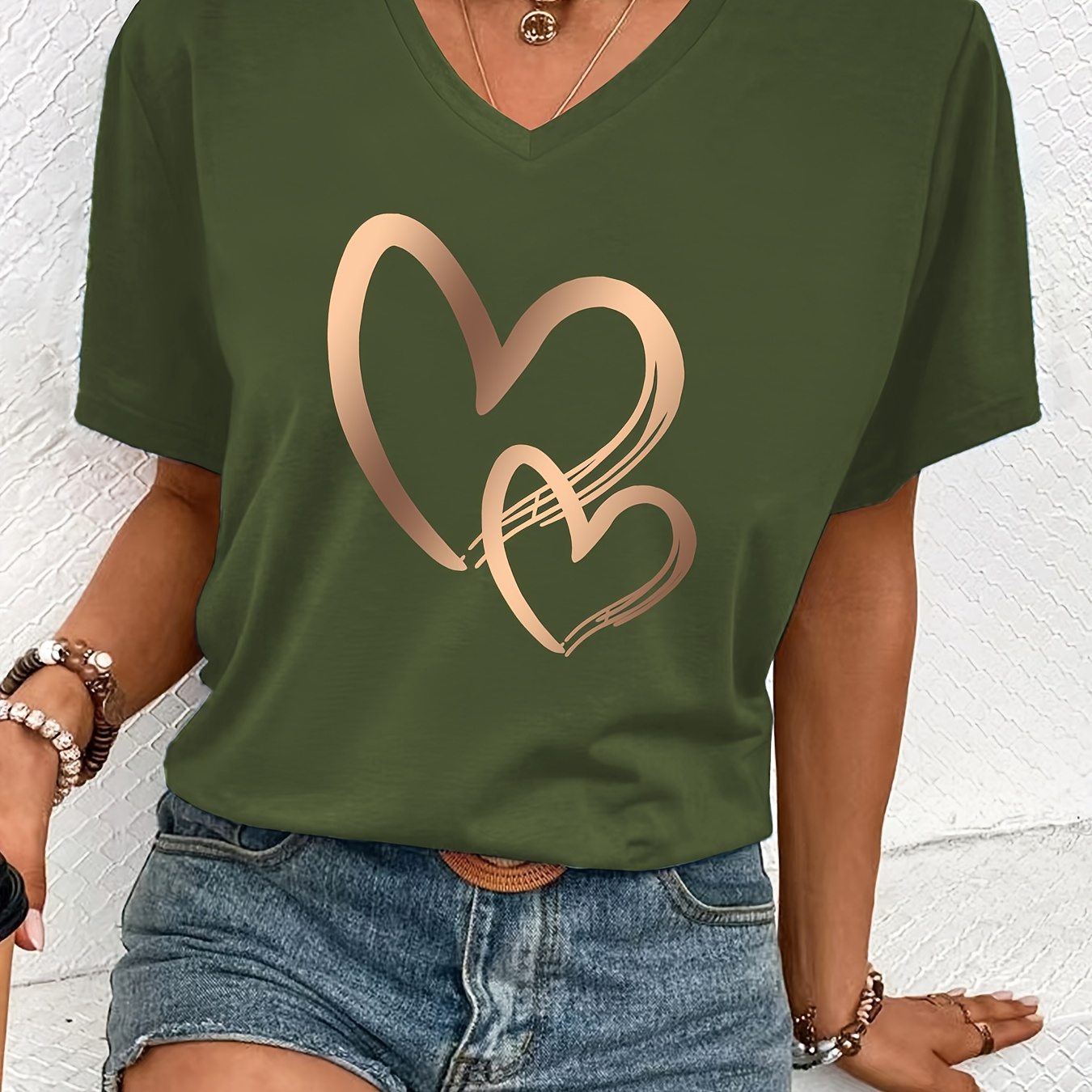 

Heart Print Casual T-shirt, V Neck Short Sleeves Stretchy Sports Tee, Women's Comfy Tops