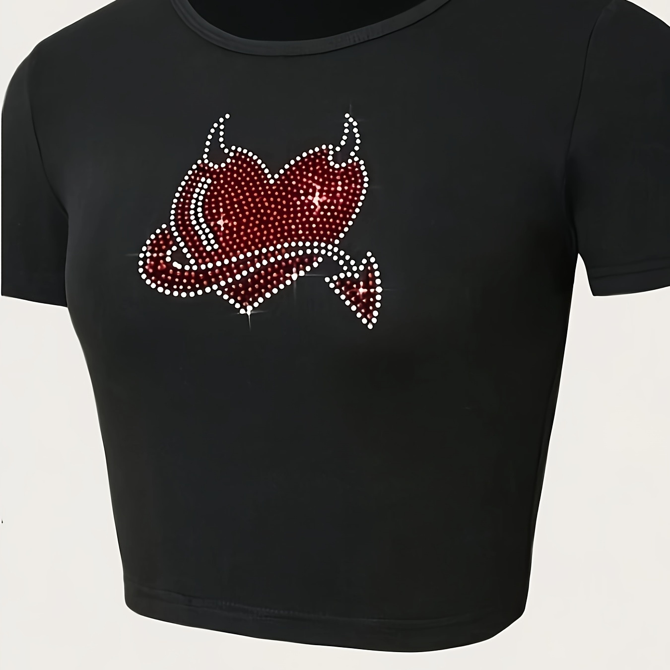

Heart Pattern Crew Neck Crop T-shirt, Y2k Short Sleeve T-shirt For Spring & Summer, Women's Clothing, Valentine's Day