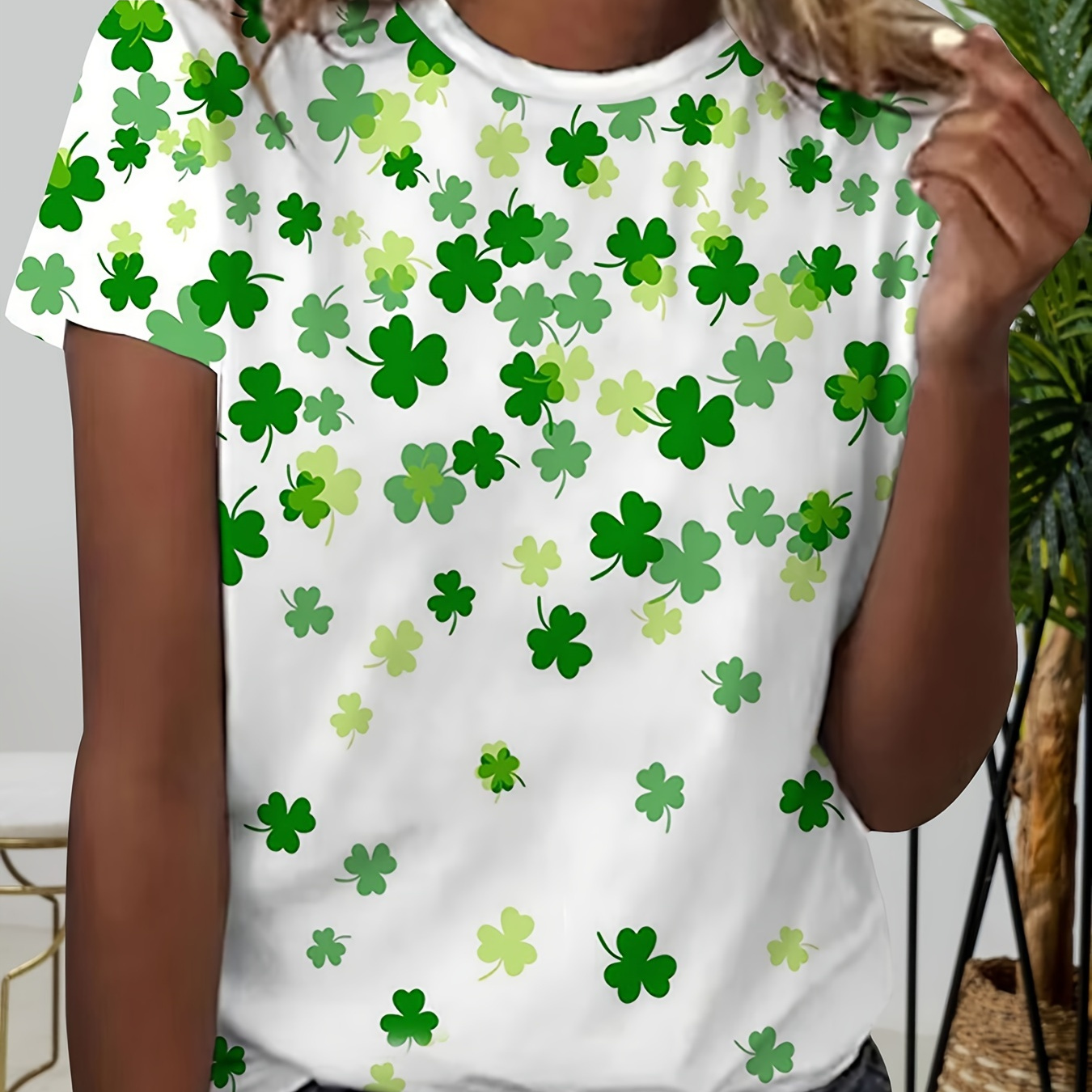 

Clover Print Crew Neck T-shirt, Casual Short Sleeve T-shirt For Spring & Summer, Women's Clothing, St. Patrick's Day