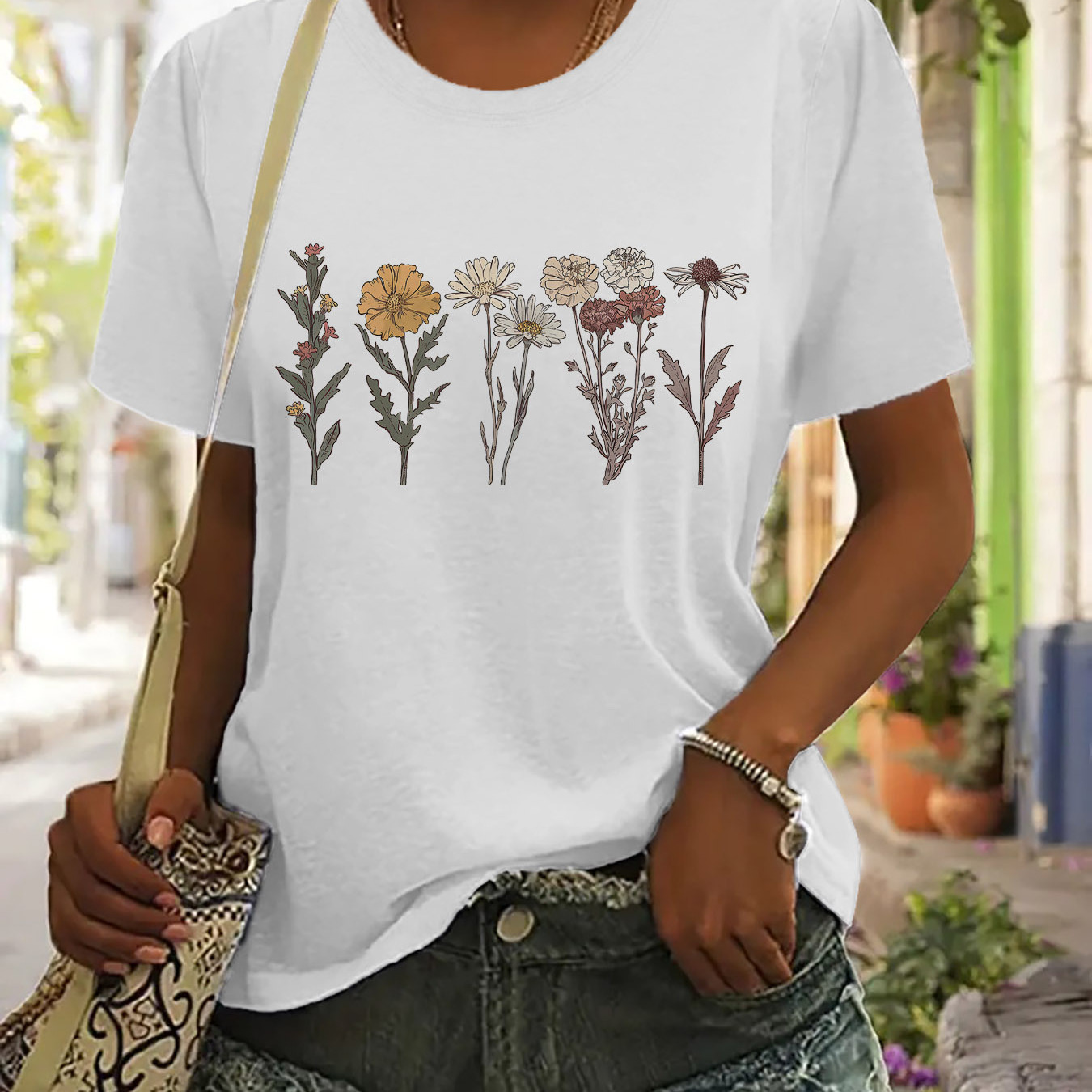 

Flowers Graphic Print T-shirt, Short Sleeve Crew Neck Casual Top For Summer & Spring, Women's Clothing