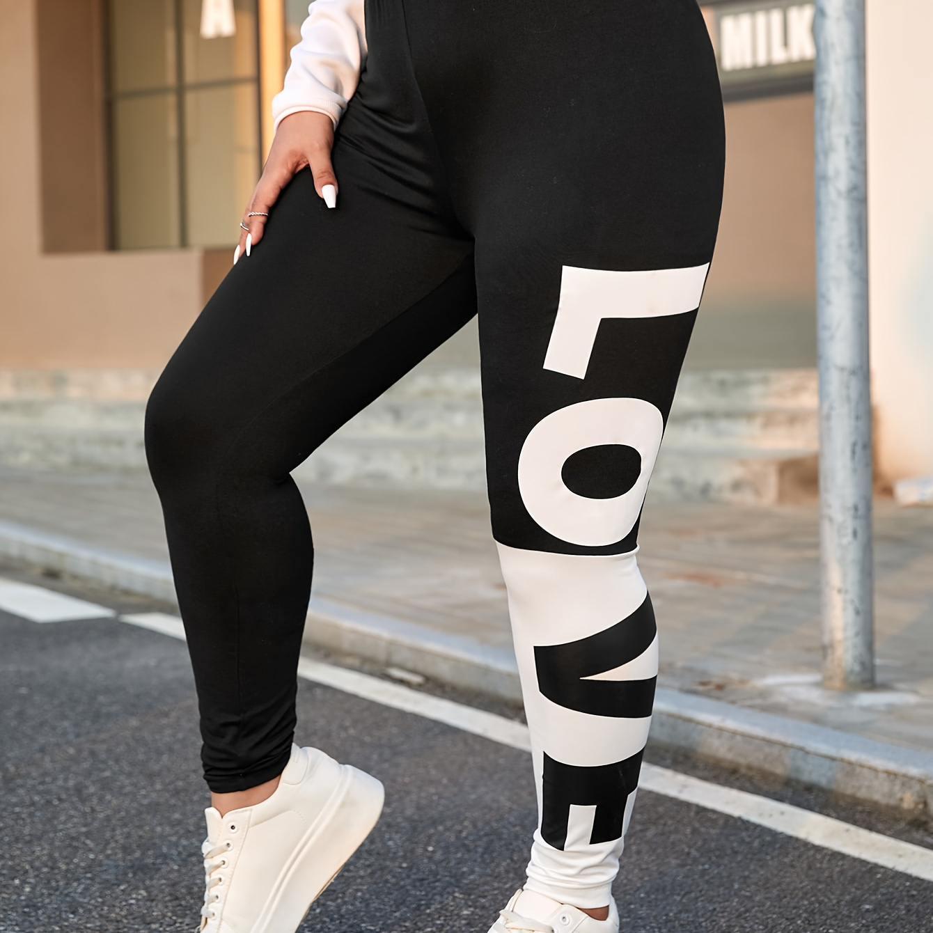 

Plus Size Letter Love Print Leggings, Casual High Waist Stretchy Leggings For Spring & Summer, Women's Plus Size Clothing