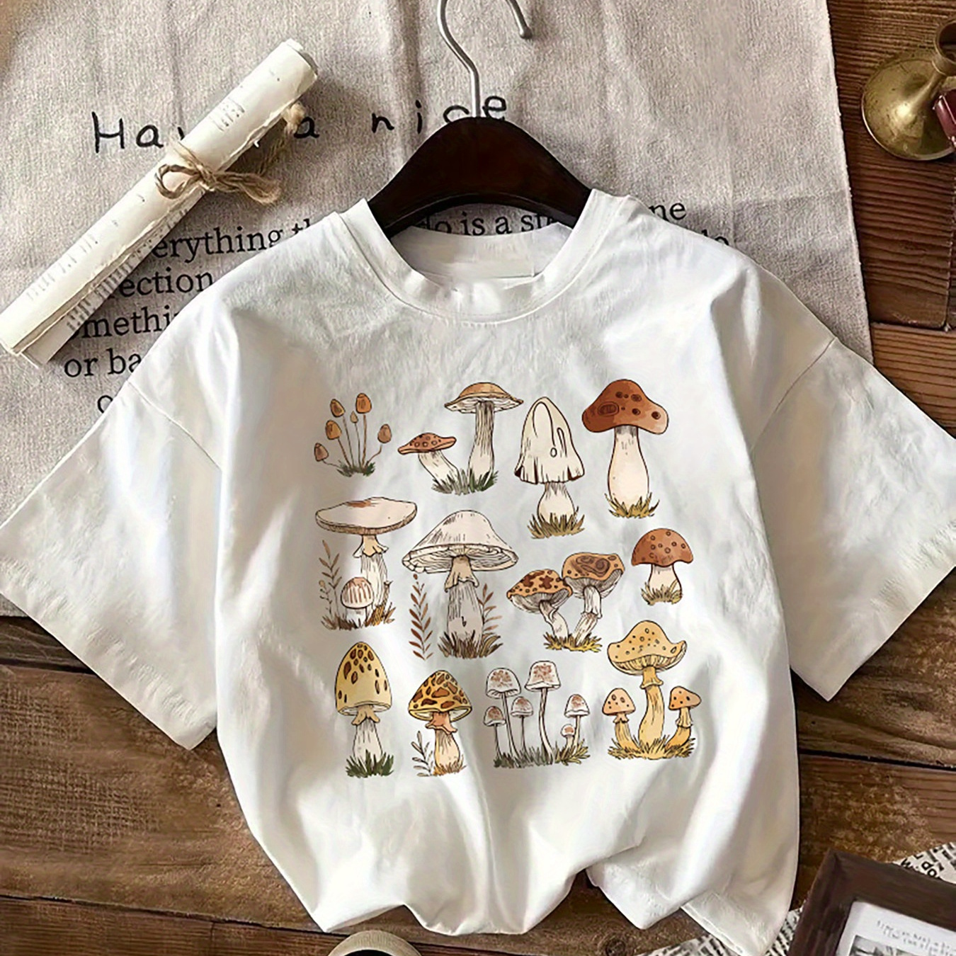 

Mushroom Print T-shirt, Short Sleeve Crew Neck Casual Top For Summer & Spring, Women's Clothing