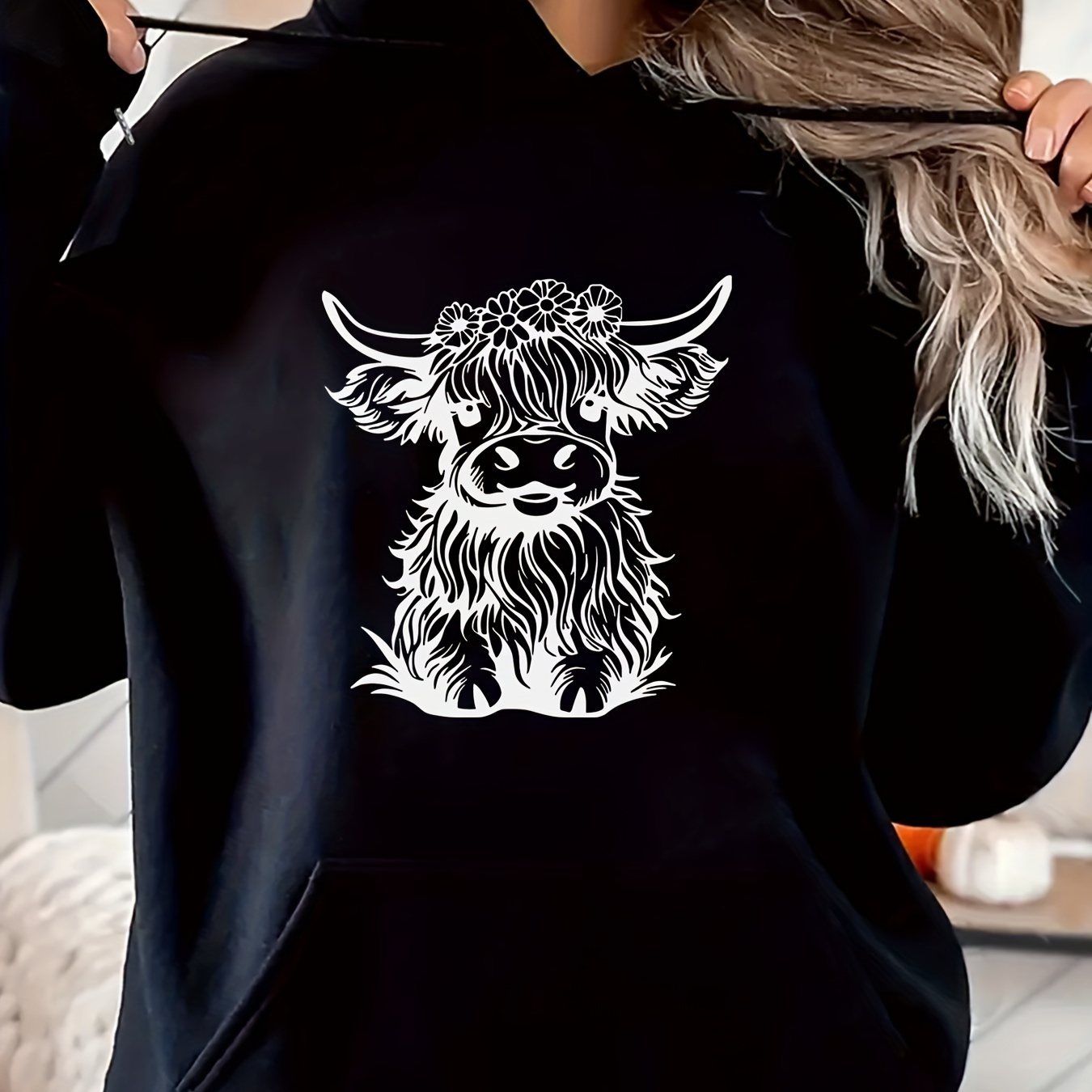 

Funny Cow Print Kangaroo Pocket Hoodie, Casual Long Sleeve Drawstring Hoodies Sweatshirt For Winter & Autumn, Women's Clothing