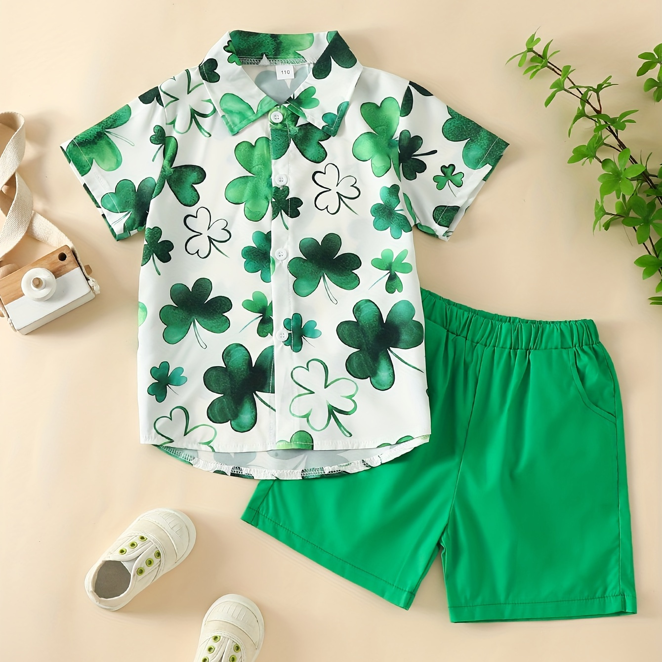 

2pcs Baby's Lucky Clover Print Summer Set, Short Sleeve Shirt & Solid Color Shorts, Baby Boy's Clothing, As Gift