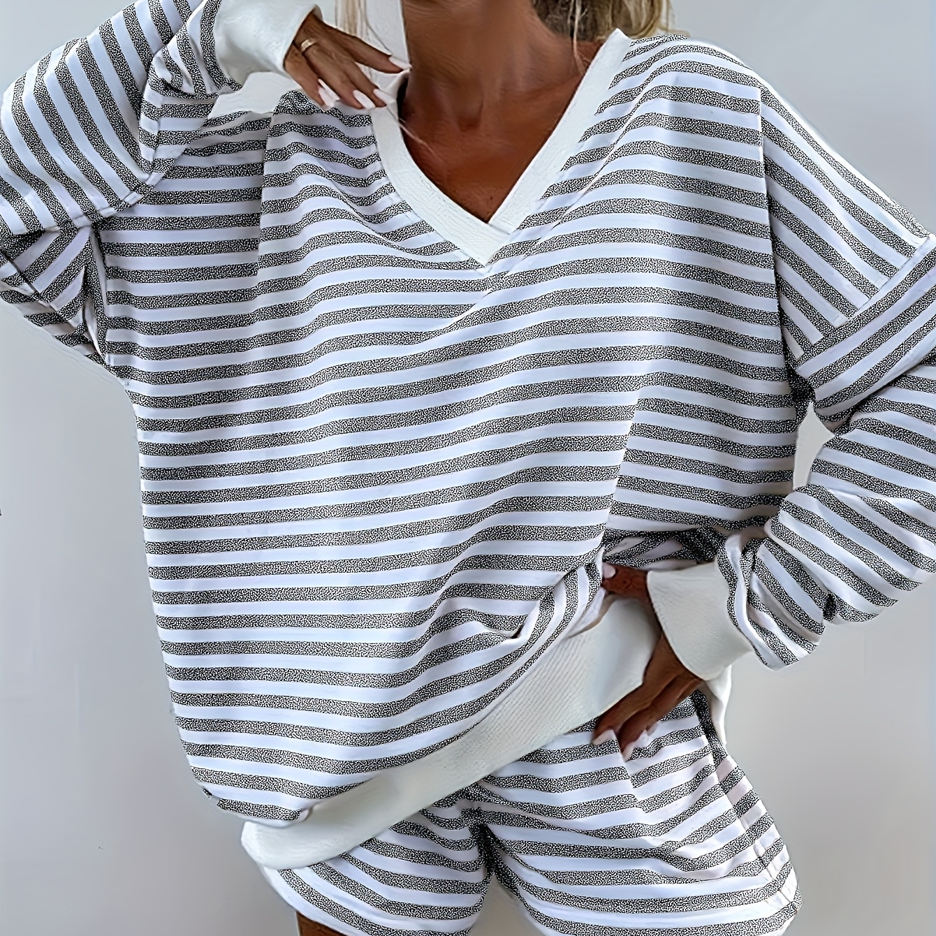 

Women's Striped Print & V-neck Pajama Set With Ribbed Cuffs - Wear, Polyester , Comfortable Knit Fabric, Non-see-through - All