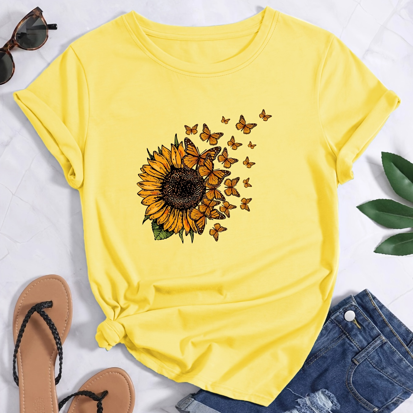 

Plus Size Butterfly & Sunflower Print Short Sleeve Pullover T-shirt, Women's Plus Slight Stretch Round Neck Casual Tee