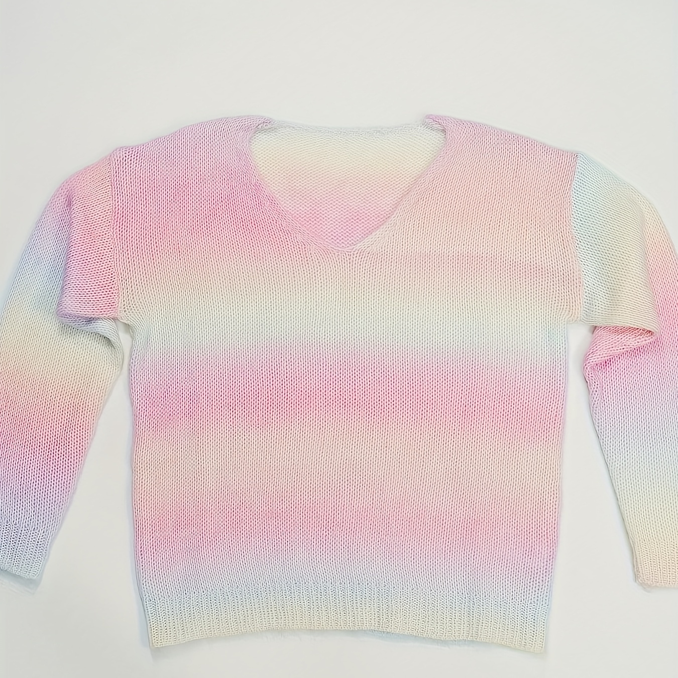 

[elegant Style] Elegant Ombre V-neck Sweater For Women - Soft Polyester Knit Pullover, Spring & Fall, Machine Washable, Plus Size Sweaters