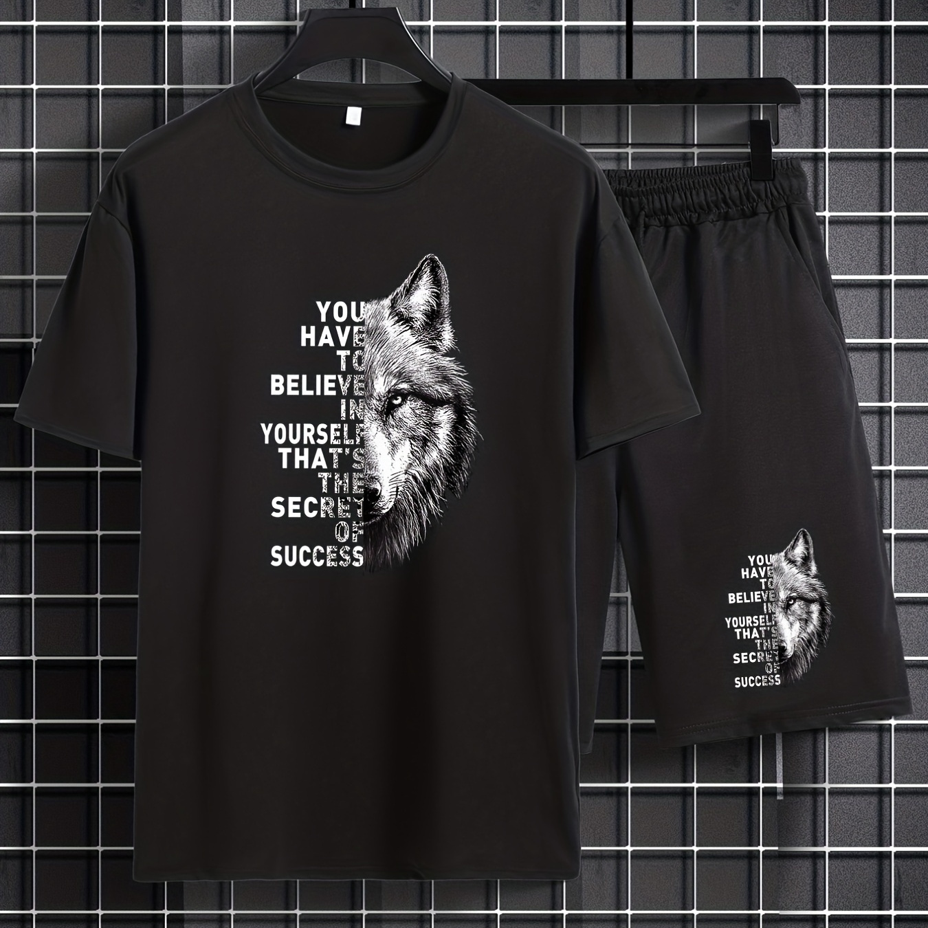 

Men's Casual Wolf Graphic Print Comfortable Crew Neck Short Sleeve T-shirt & Shorts Sets, Summer Oversized Loose Clothing Plus Size
