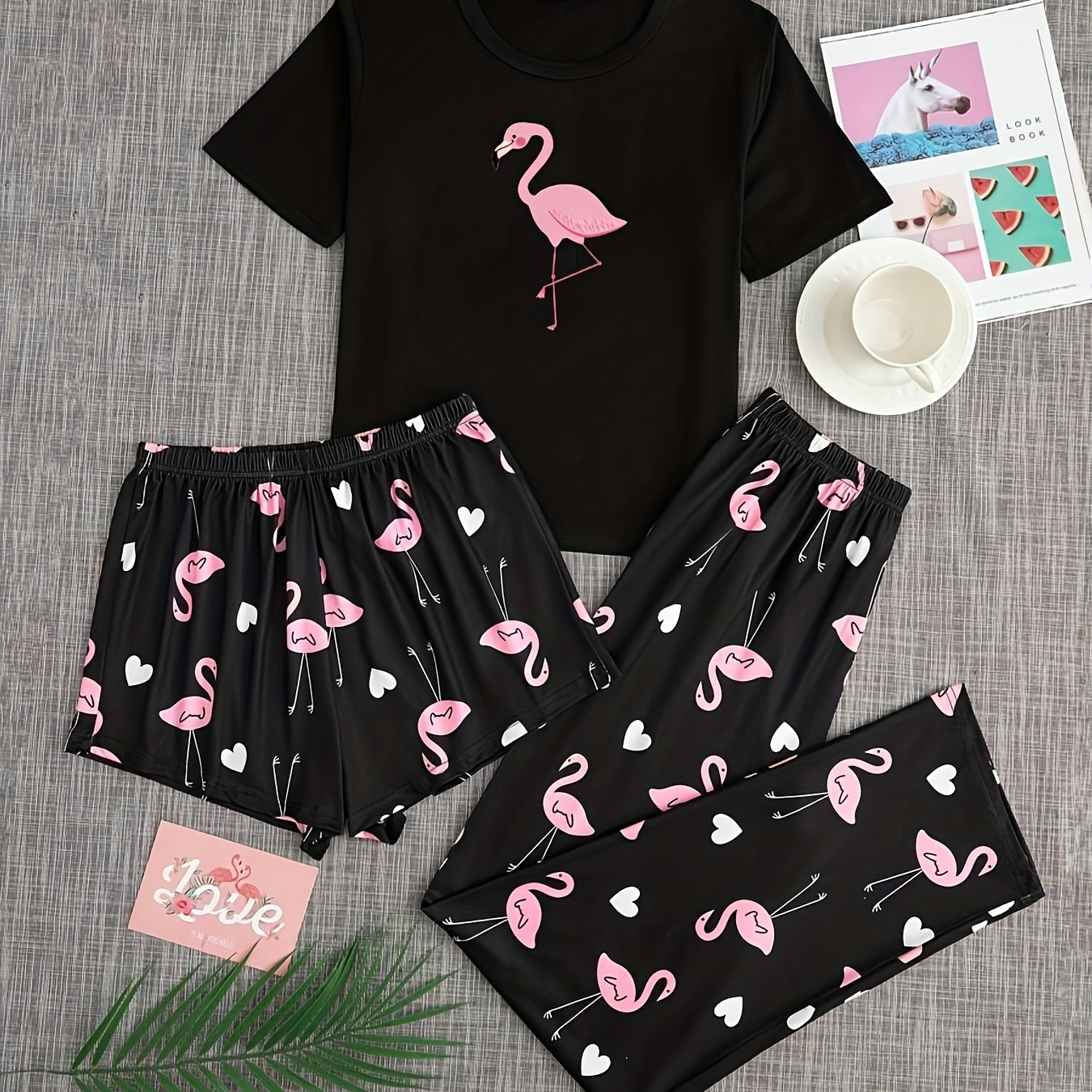 

Women's Flamingo Print Pajama Set - Comfy Polyester , Round Neck Short Sleeve Top & Waist Shorts, Non-transparent Sleepwear