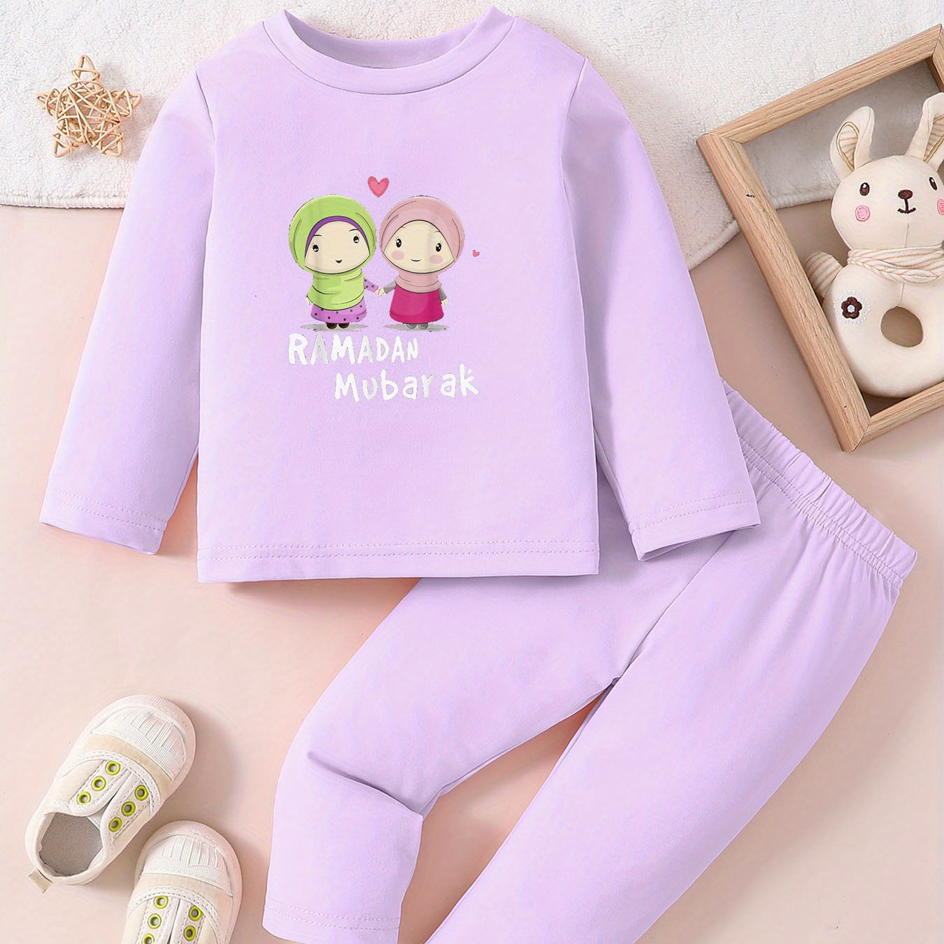 

Ramadan Mubarak And 2 Cute Cartoon Females Graphic Print, Toddler Girls' 2pcs Cotton Outfit, Comfy Long Sleeve Crew Neck T-shirt And Casual Pants Set For Fall And Winter, As Gifts