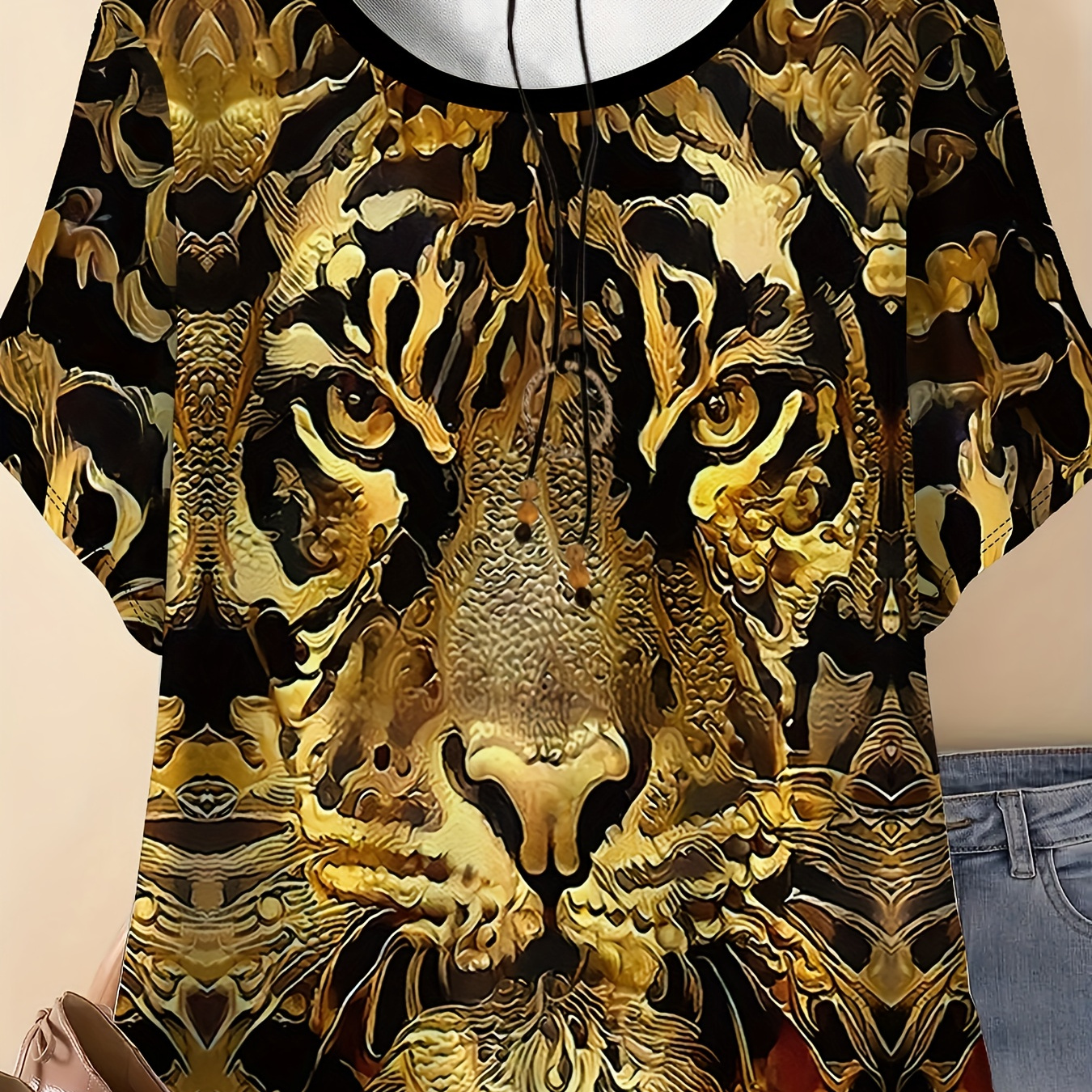 

Women's Plus Size Tiger Print Tee - Casual Crew Neck Short Sleeve, Breathable Polyester Blend, Summer Fashion