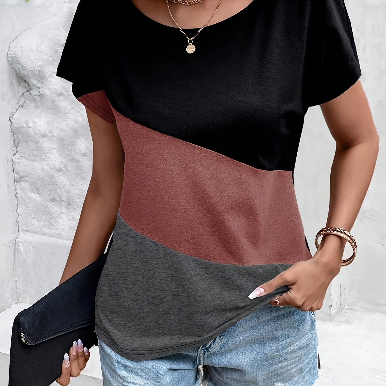 

Color Block Crew Neck T-shirt, Casual Short Sleeve Top For Spring & Summer, Women's Clothing