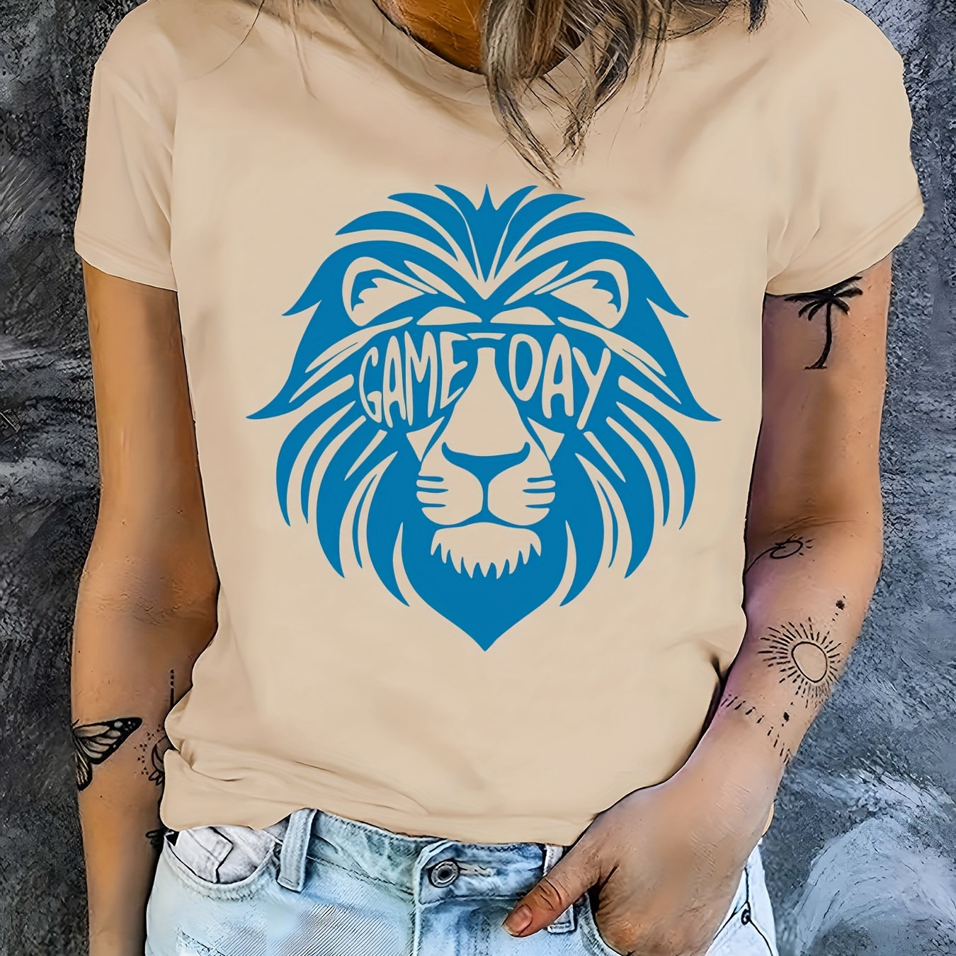 

Lion Graphic Print T-shirt, Short Sleeve Crew Neck Casual Top For Summer & Spring, Women's Clothing