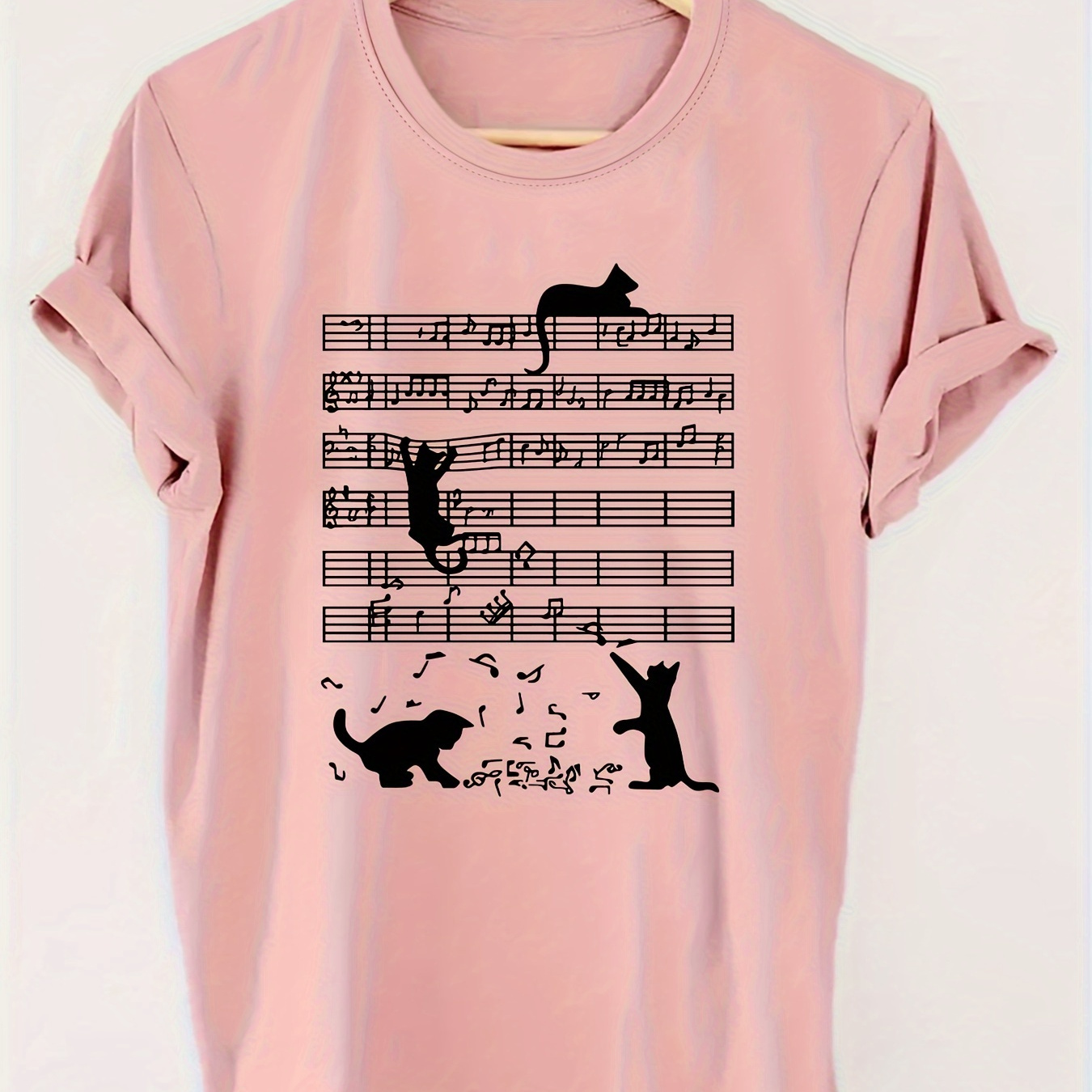 

T-shirt imprimé avec des chats de grande taille et des partitions de musique, haut décontracté à manches courtes pour le printemps et l'été, vêtements de grande taille pour femmes