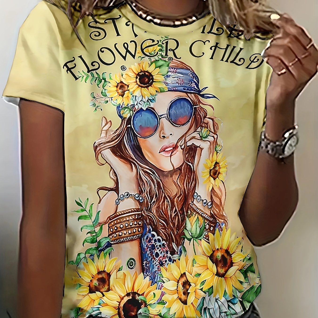 

Women's Sunflower Print T-shirt, Fashion Streetwear With Artistic Girl Pattern, Casual Summer Tee With Floral Design