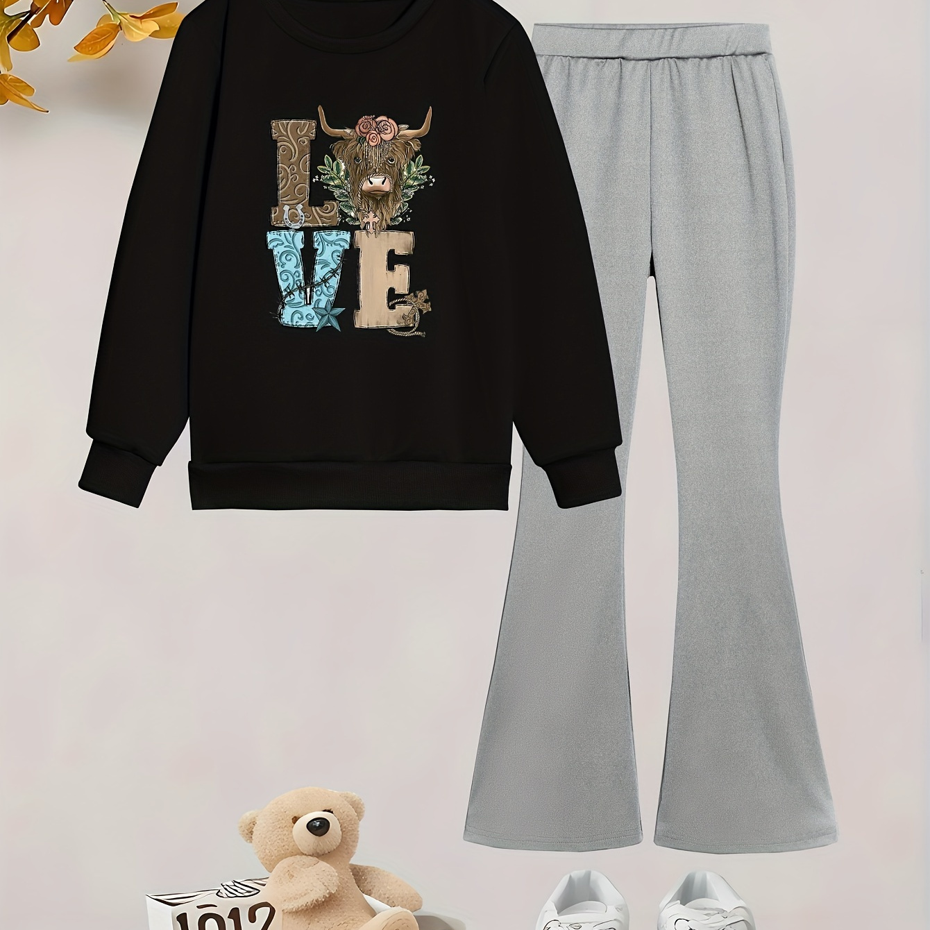 

Girl's Fashionable Set With Creative Cartoon Cow Love Graphic Printed Long Sleeve Crew Neck Sweatshirt & Knitted Bell-bottom Pants, Ideal For Daily And Outdoor Wear