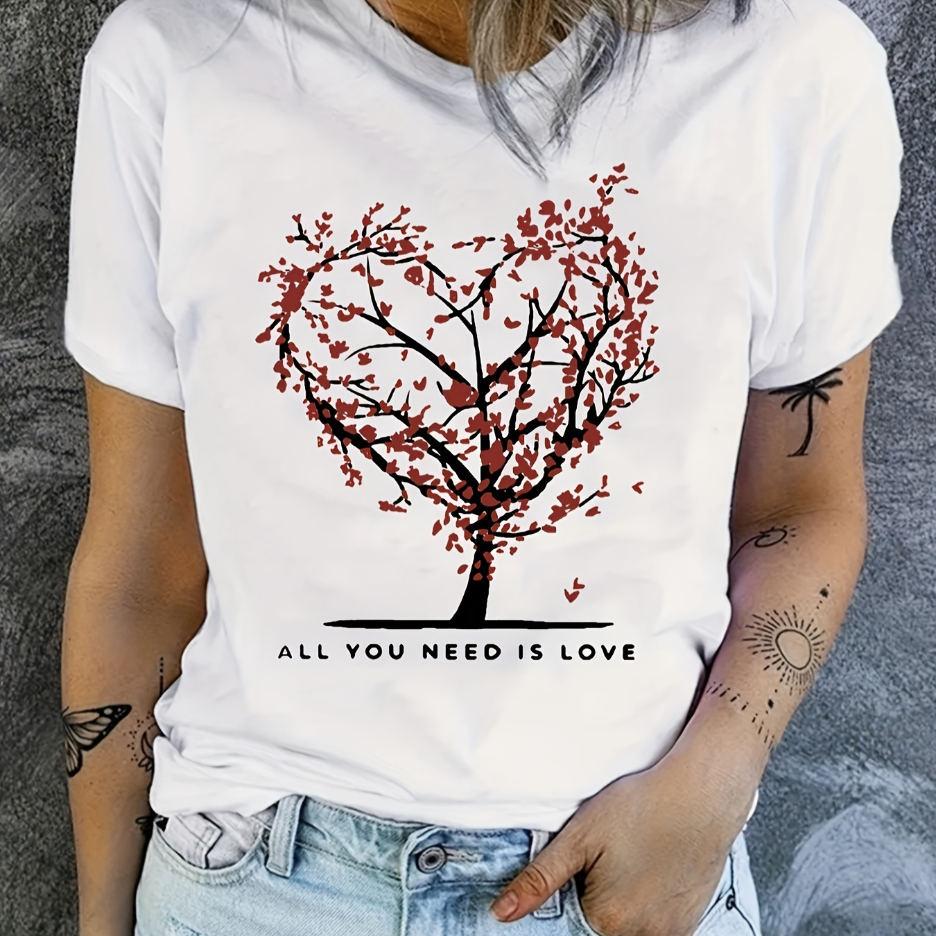 

Vibrant Heart Graphic T-shirt - Comfortable Short Sleeve Crew Neck Tee With Cartoon Design - Casual , Ideal For Womens Tops