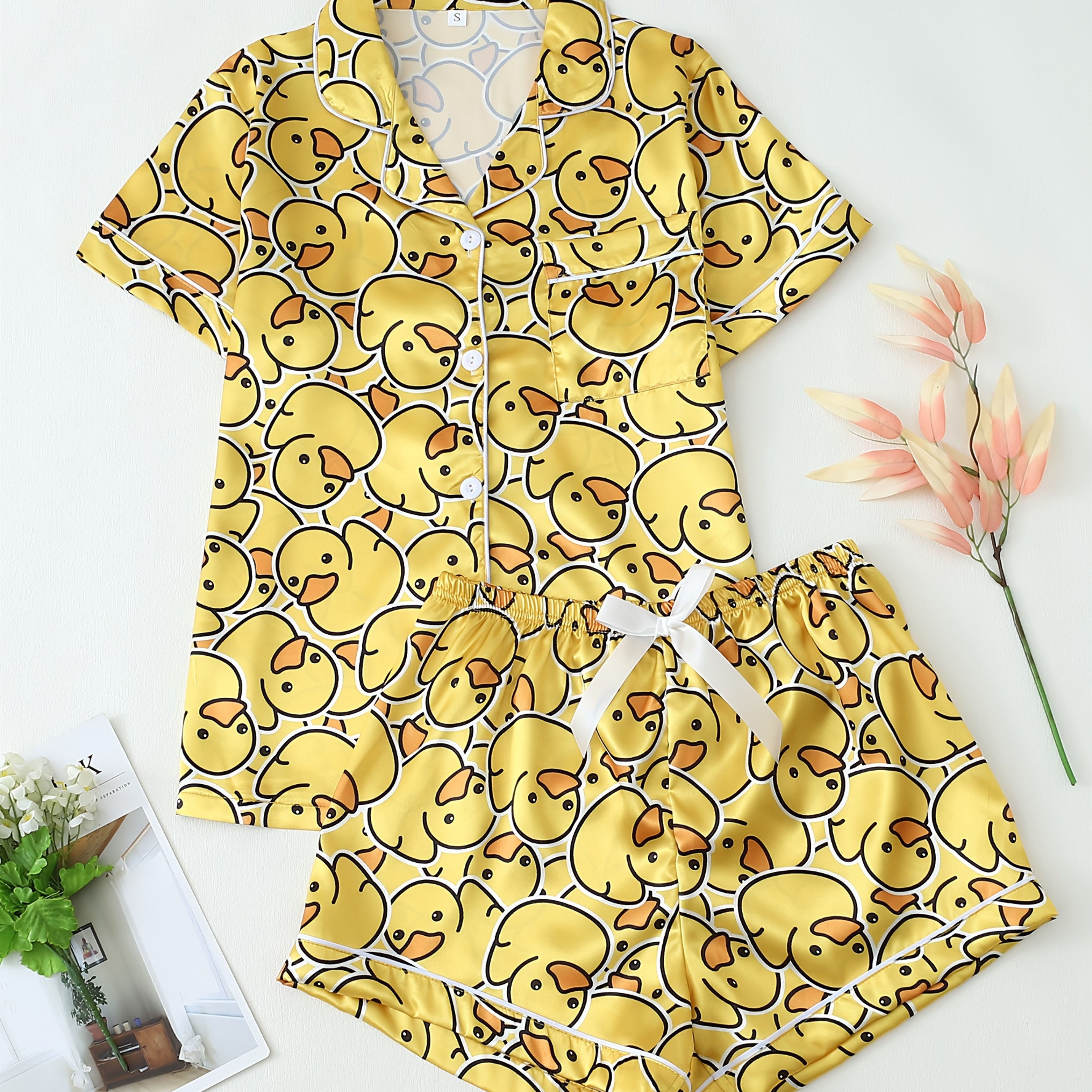 

Ensemble Pyjama Imprimé Canard Jaune pour Femmes. Haut et Short. Convient pour Toutes , Pyjama et Vêtements de Maison