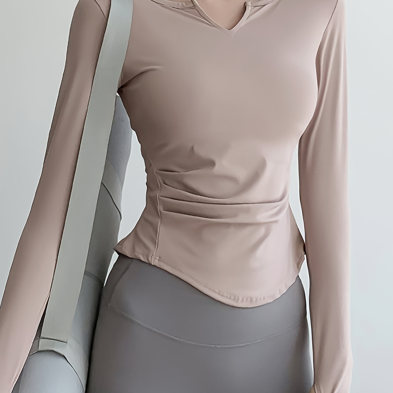 

Women's Breathable Quick Drying Long Sleeve Sports T-shirt For Running, Training, Yoga, And Fitness - Solid Color Design For Style