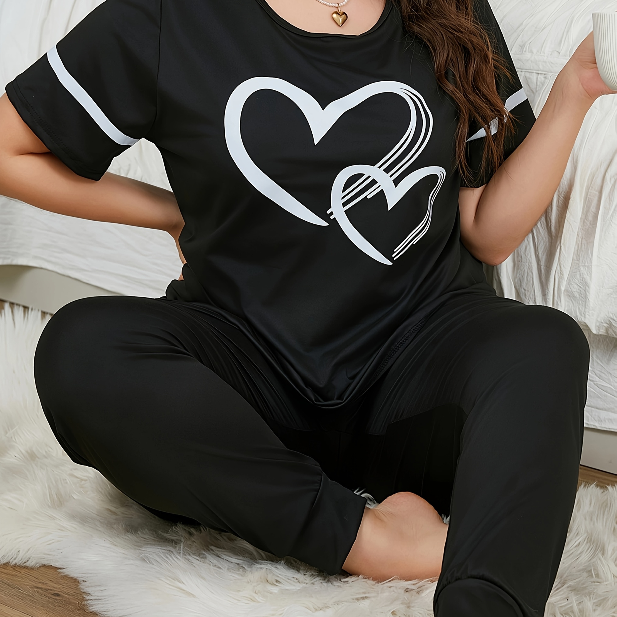 

Plus Size Women's Fashion Heart Print Pajama Set, Very Clothes