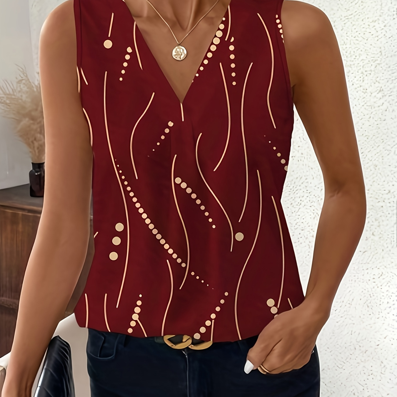 

Elegant Geometric Sleeveless Top, 100% Polyester V-neck Blouse For Women, Regular Length, Woven Spring/summer/fall Fashion