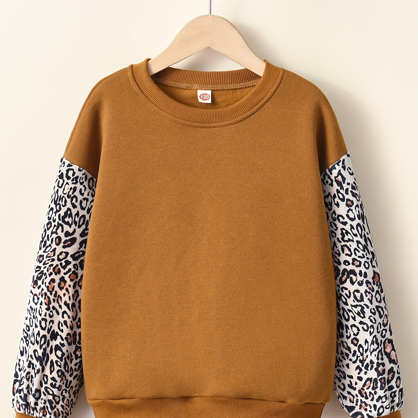 

Pullovers For Girls Leopard Contrast Long Sleeve Fleece Sweatshirt Kids Cosywear And Street Outfit For Fall/ Winter