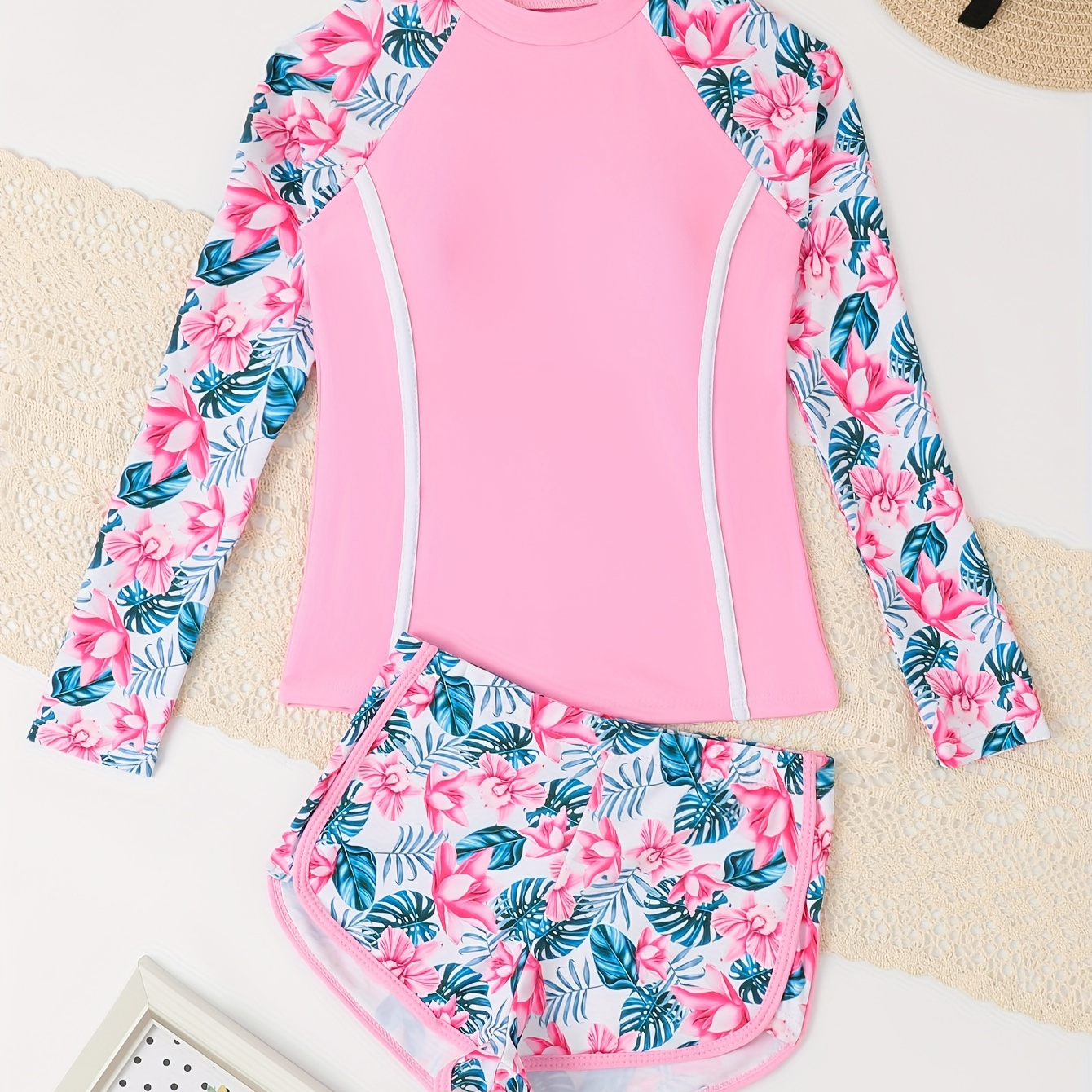 

Cute Girls 2pc Flower Print Swimsuit, Long Sleeve Top & Shorts Set For Swim Training Summer