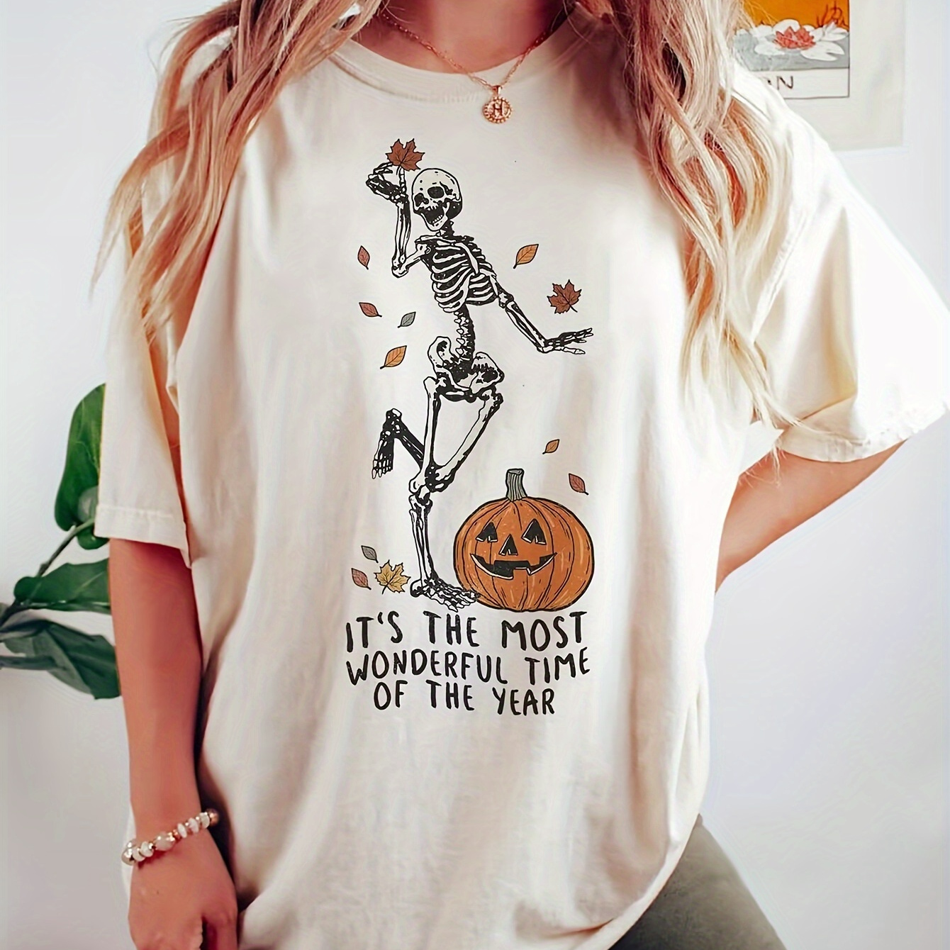

Plus Size Skeleton & Pumpkin Print T-shirt, Casual Crew Neck Short Sleeve T-shirt, Women's Plus Size clothing