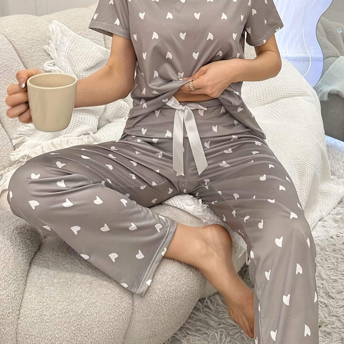 

Heart Print Pajama Set, Casual Short Sleeve Round Neck T-shirt & Pants, Women's Sleepwear