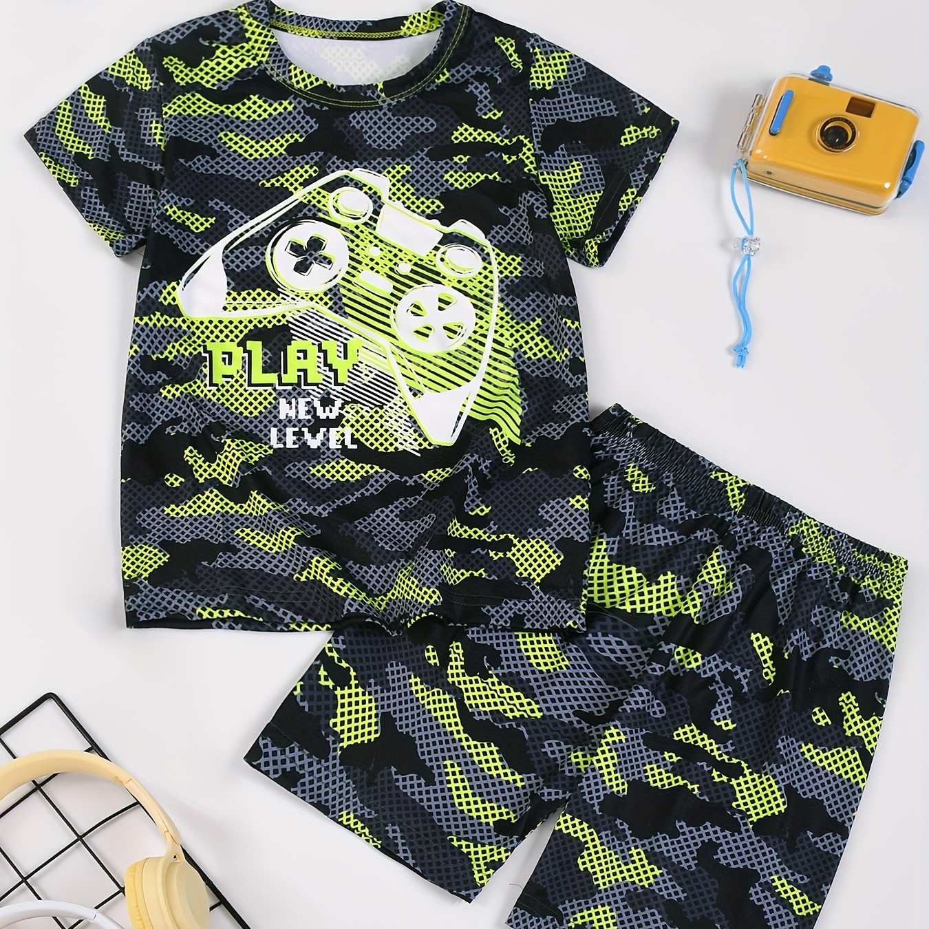 

Boys Summer New Loungewear Set – Gamepad Pattern Camouflage Print Short Sleeve Crew Neck Top & Short Set, Cool Pattern Comfy Pj Set, Kids' Cozy Sleepwear Outfit