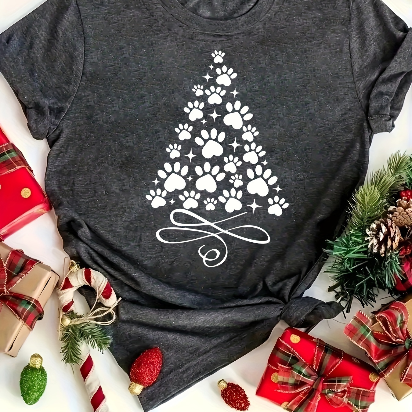 

1pc Women's Casual Christmas Tree Paw Print T-shirt, Crew Neck, Knit Fabric, Regular Length, Comfort, Rayon/viscose