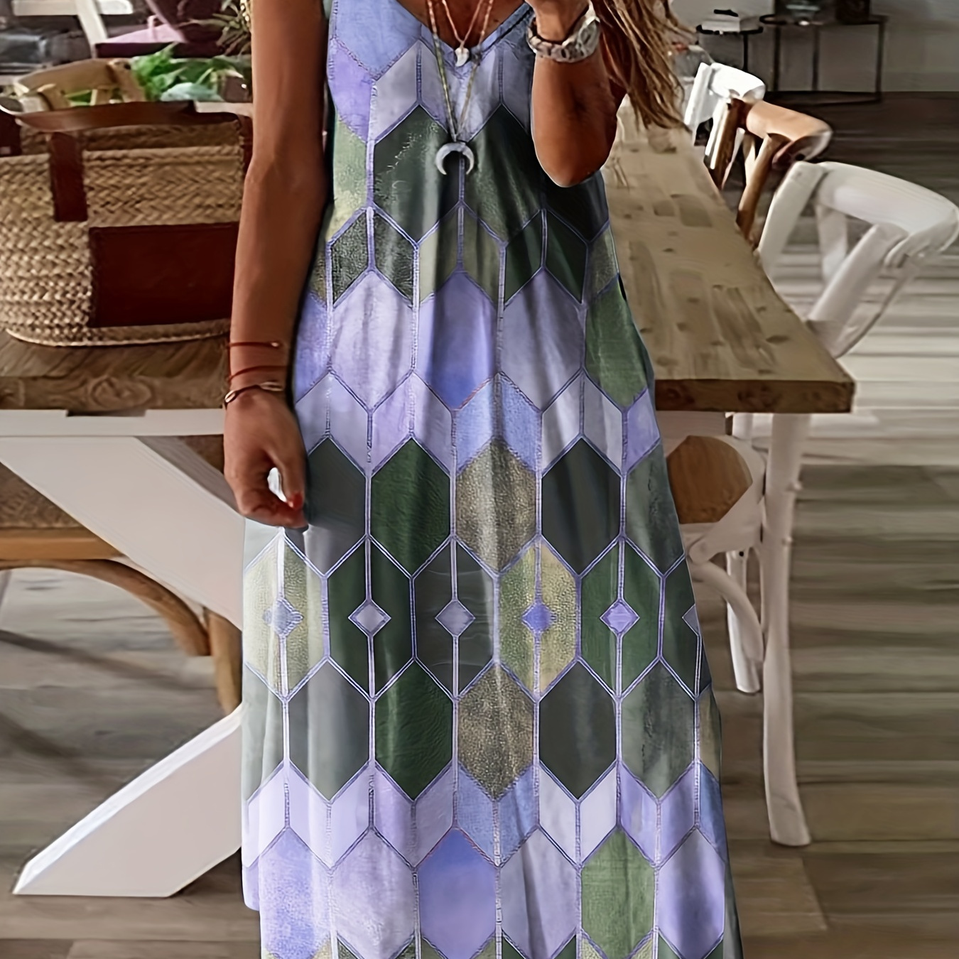 

Plus Size Geometric Print Cami Maxi Dress, Women's Plus Spaghetti Strap V Neck Casual Long Dress