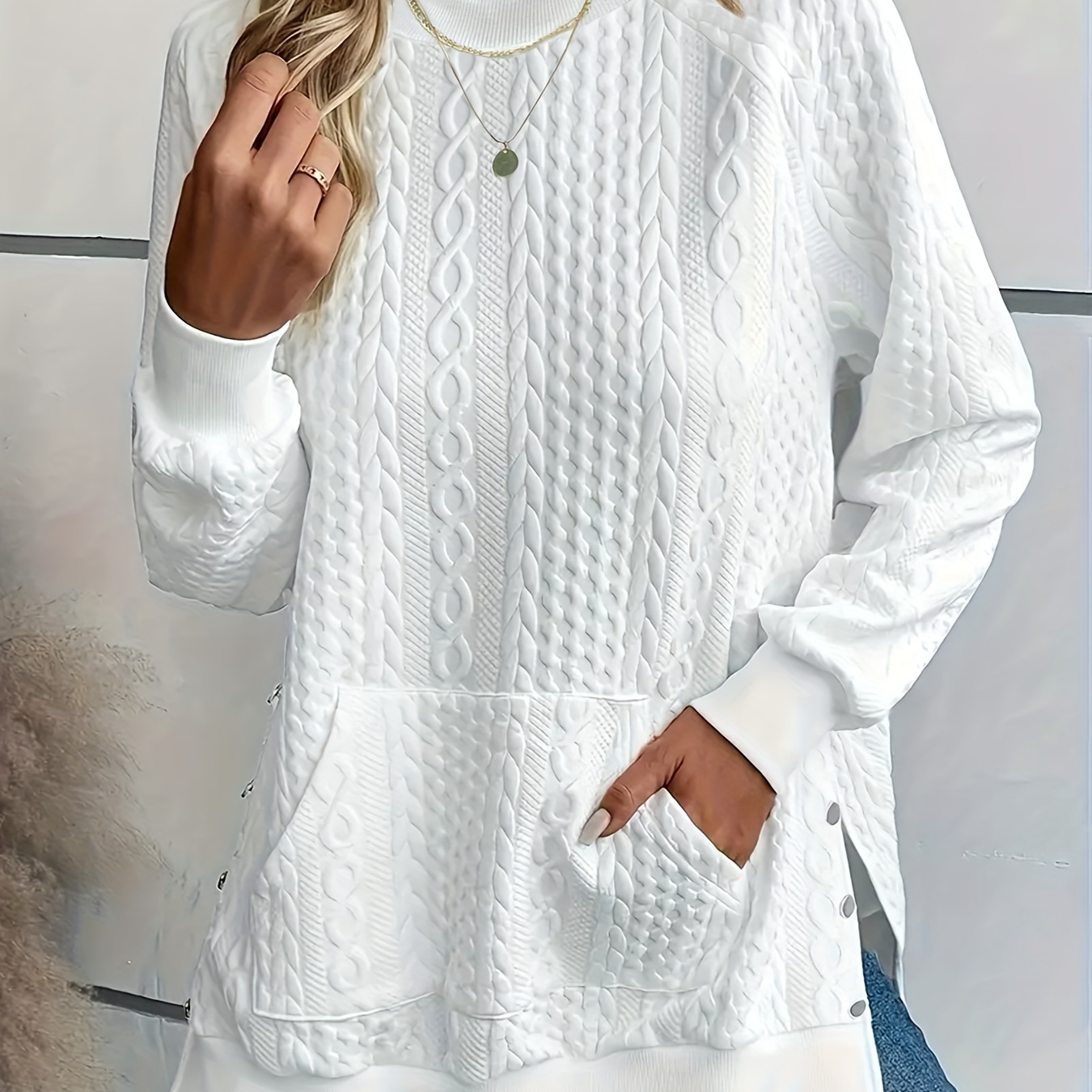 

Elegant Women' Textured Round Neck Split Button Hoodie