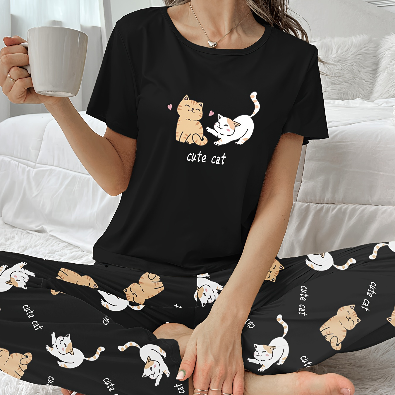 

Women's Cute Cat & Letter Print Pajama Set - Cozy Polyester , Round Neck, Short Sleeve Top With Waistband Pants - Machine Washable