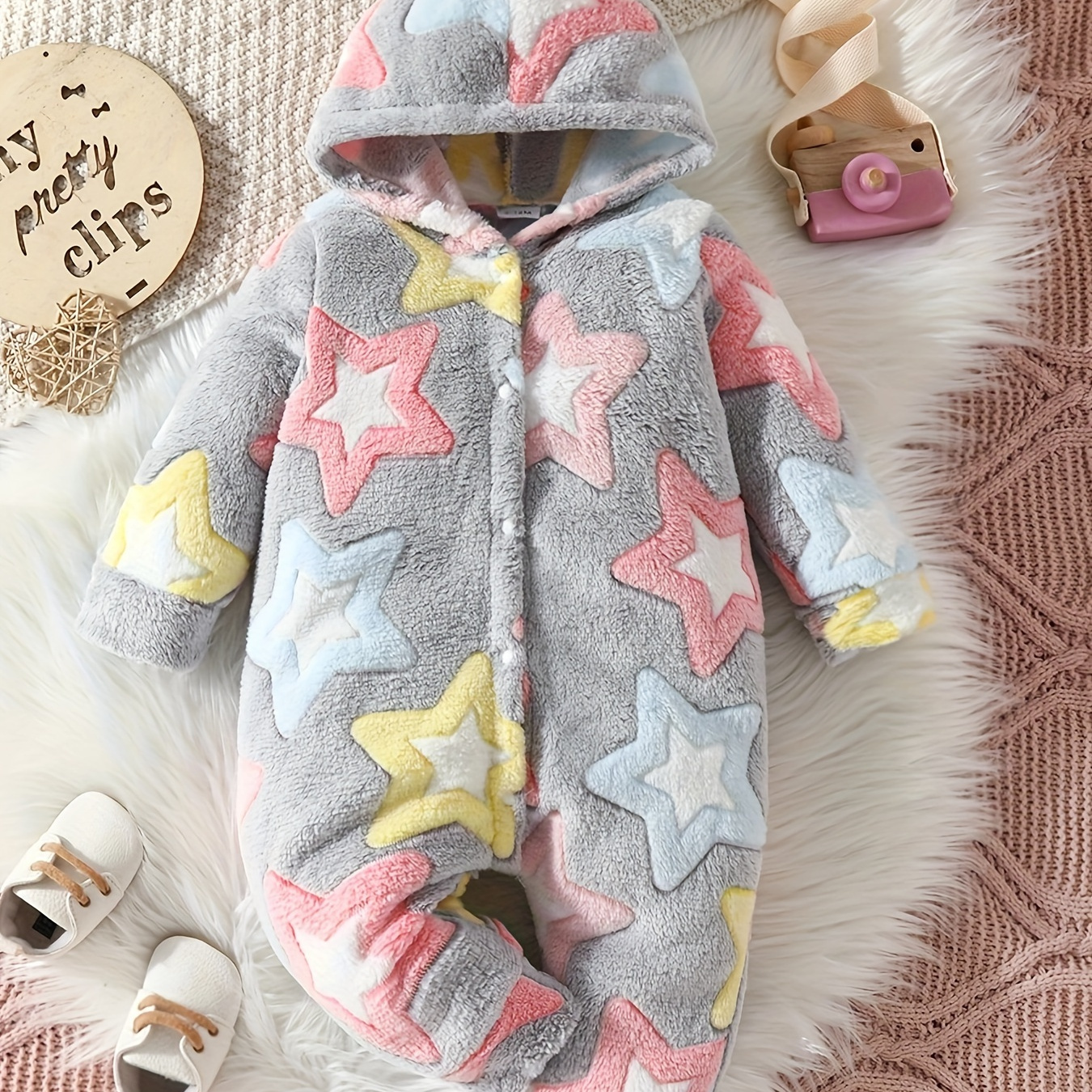 

Infant Baby Boys And Girls Plush Cute Five-star Pattern Comfy & Warm Hooded Romper Crawling Clothes