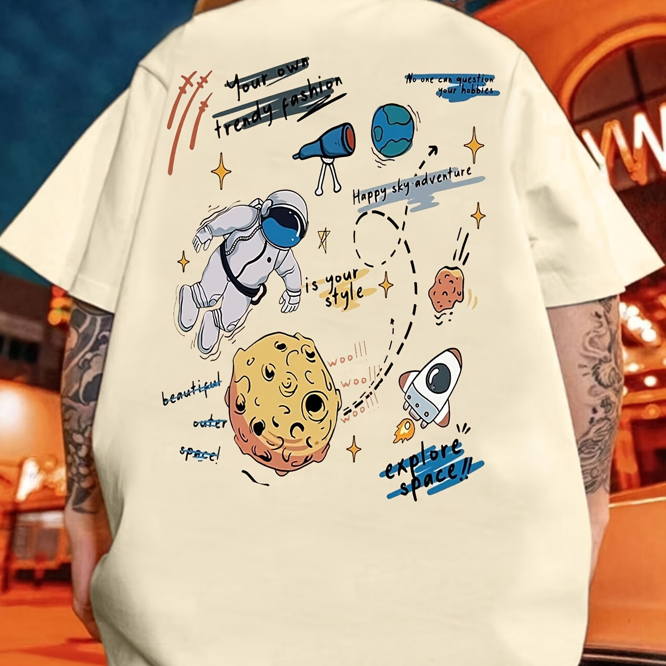 

Men's Summer Fashion T-shirt With Cartoon Astronaut Print - Crew Neck, Soft Polyester, Machine Washable