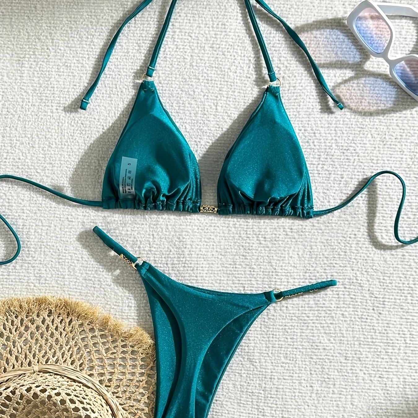 

Ensemble Bikini Bleu Chic à Col Halter pour Femme - Haute Élasticité, Design à dans le Dos avec Découpes Latérales, Lavable en Machine