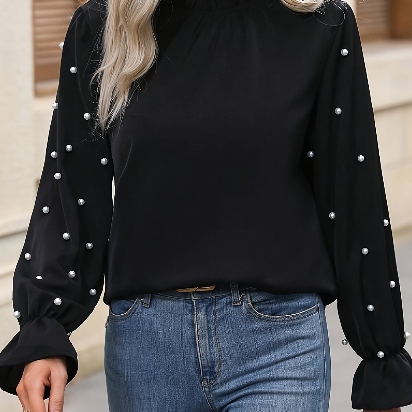 

Pearl String Bell Sleeve Top