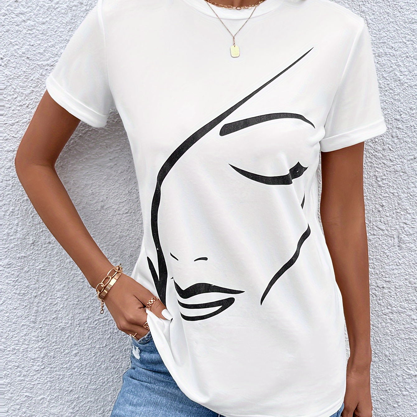 

Graphic Print T-shirt, Casual Crew Neck Short Sleeve Top For Spring & Summer, Women's Clothing