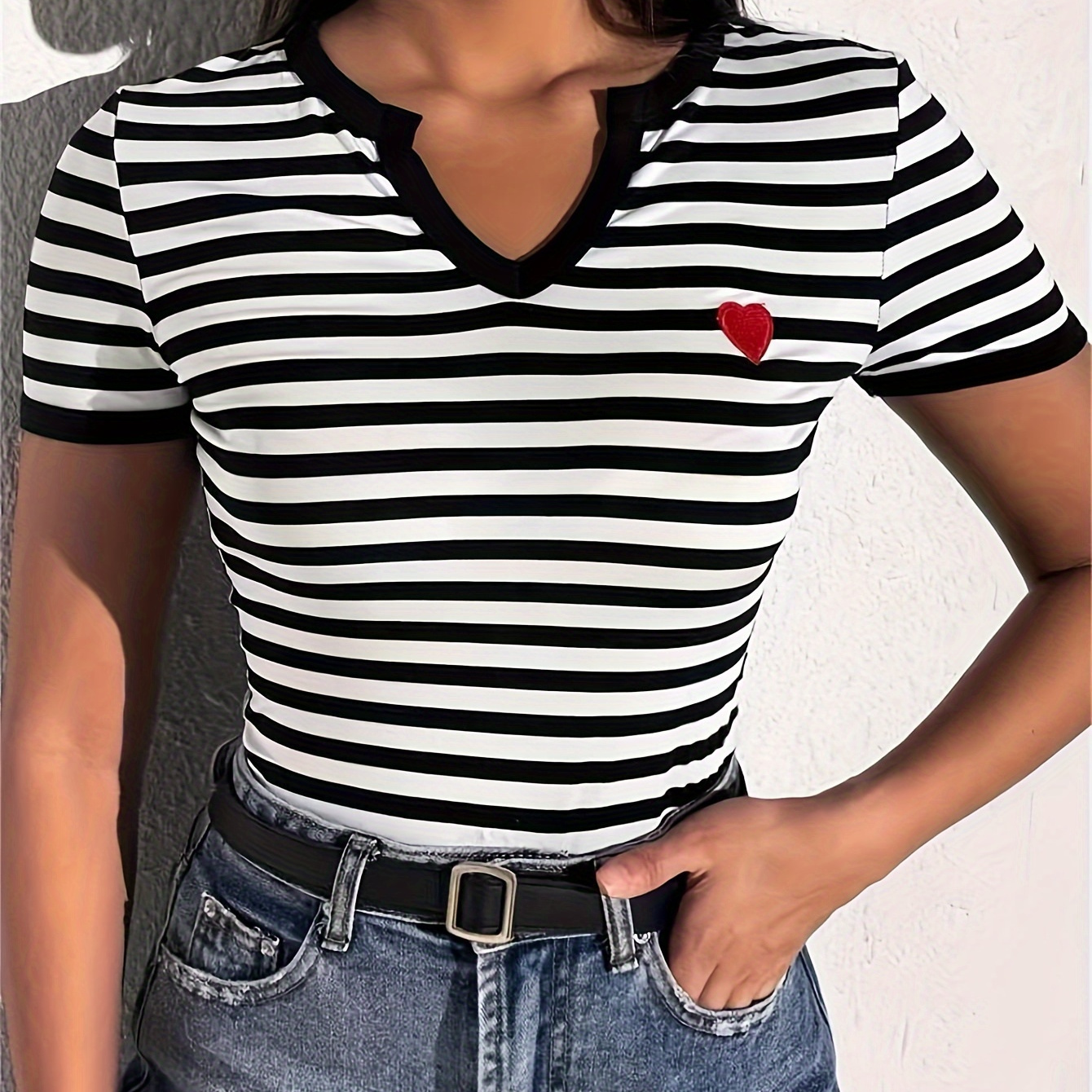 

Striped & Heart Pattern Notched Neck T-shirt, Casual Short Sleeve T-shirt For Spring & Summer, Women's Clothing